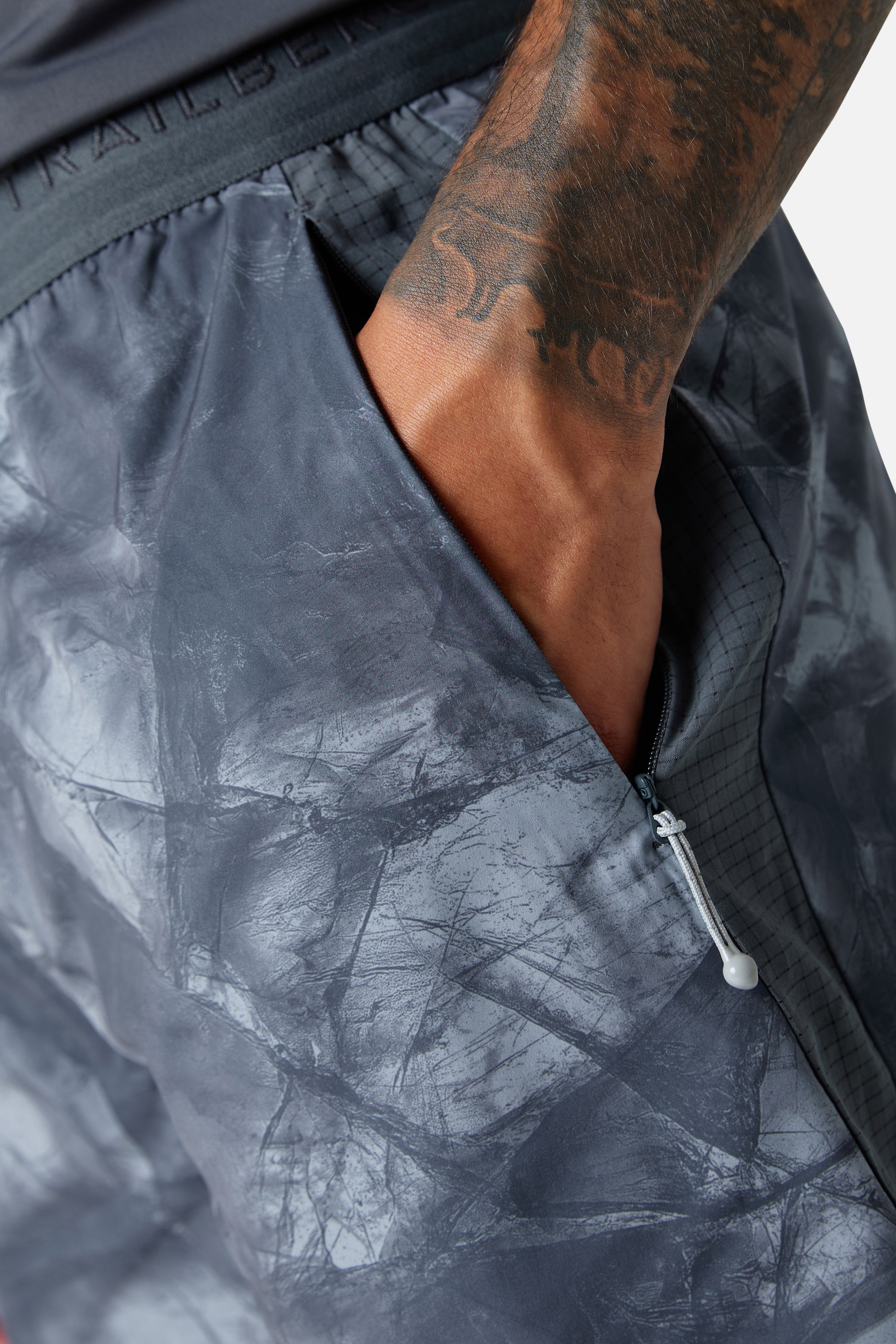 Ice Short - Graphite Grey