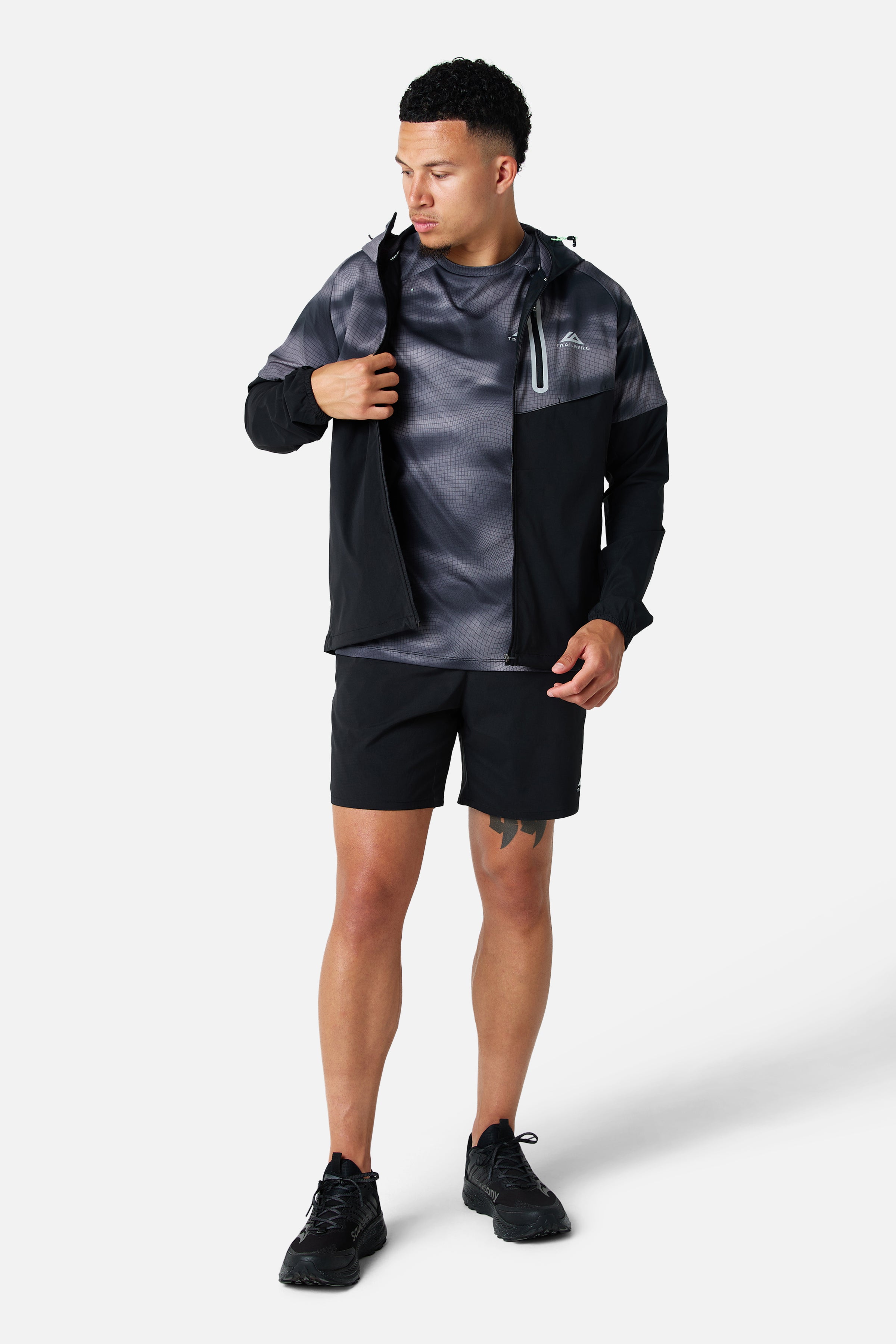 Haze Windbreaker - Black