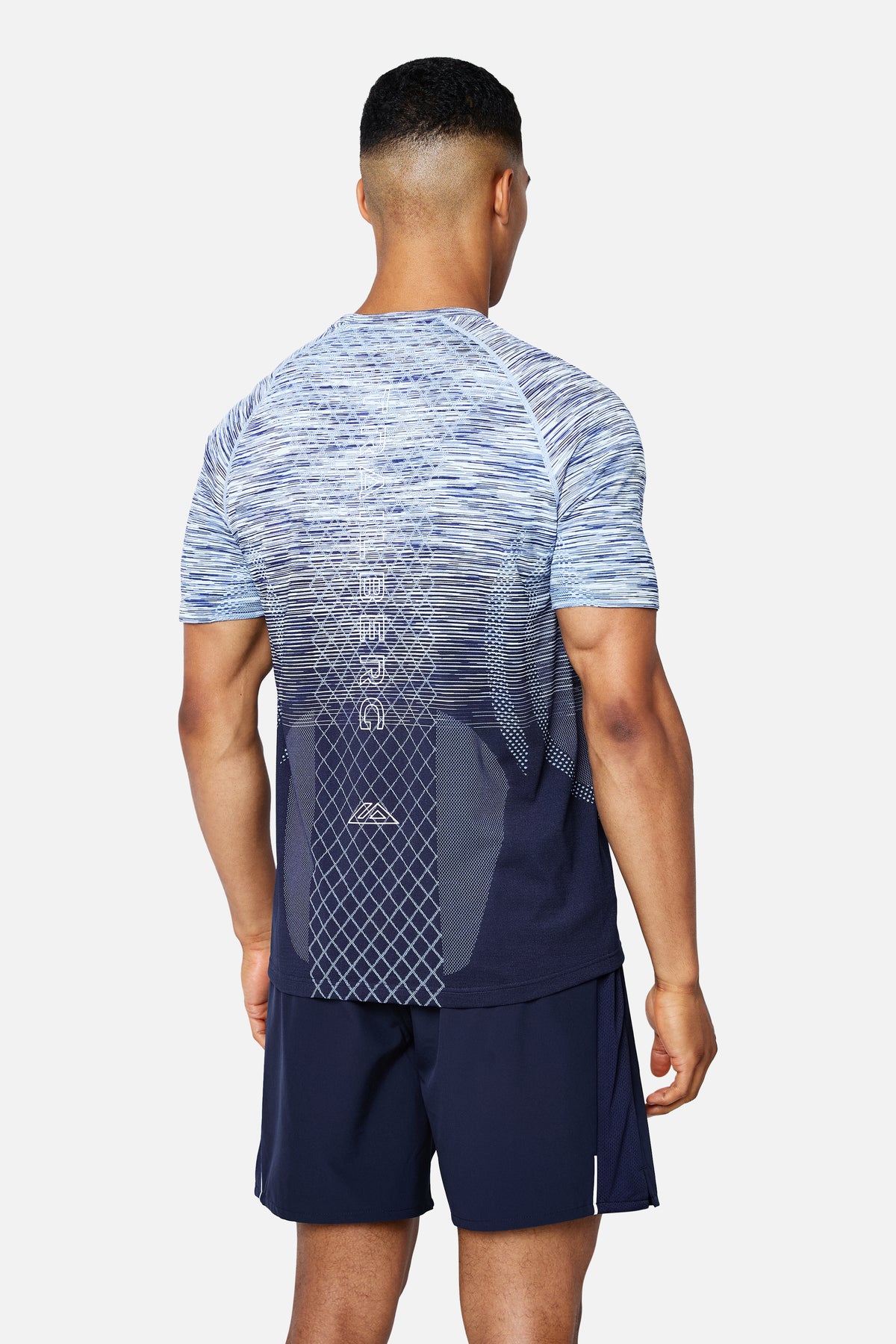 Stride Seamless Essentials 2.0 Twinset - Shadowcore