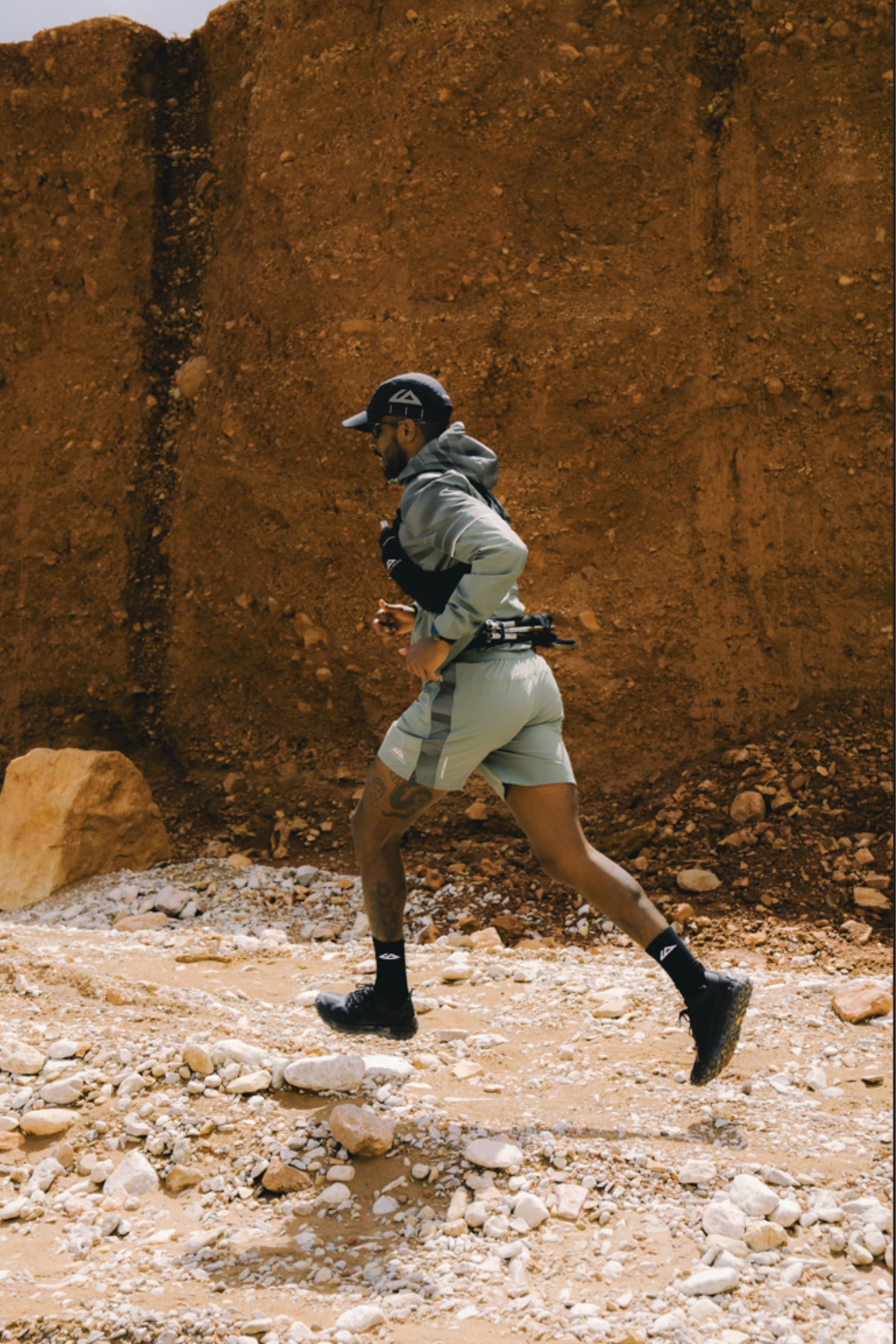 Pacer Hydration Vest - Black