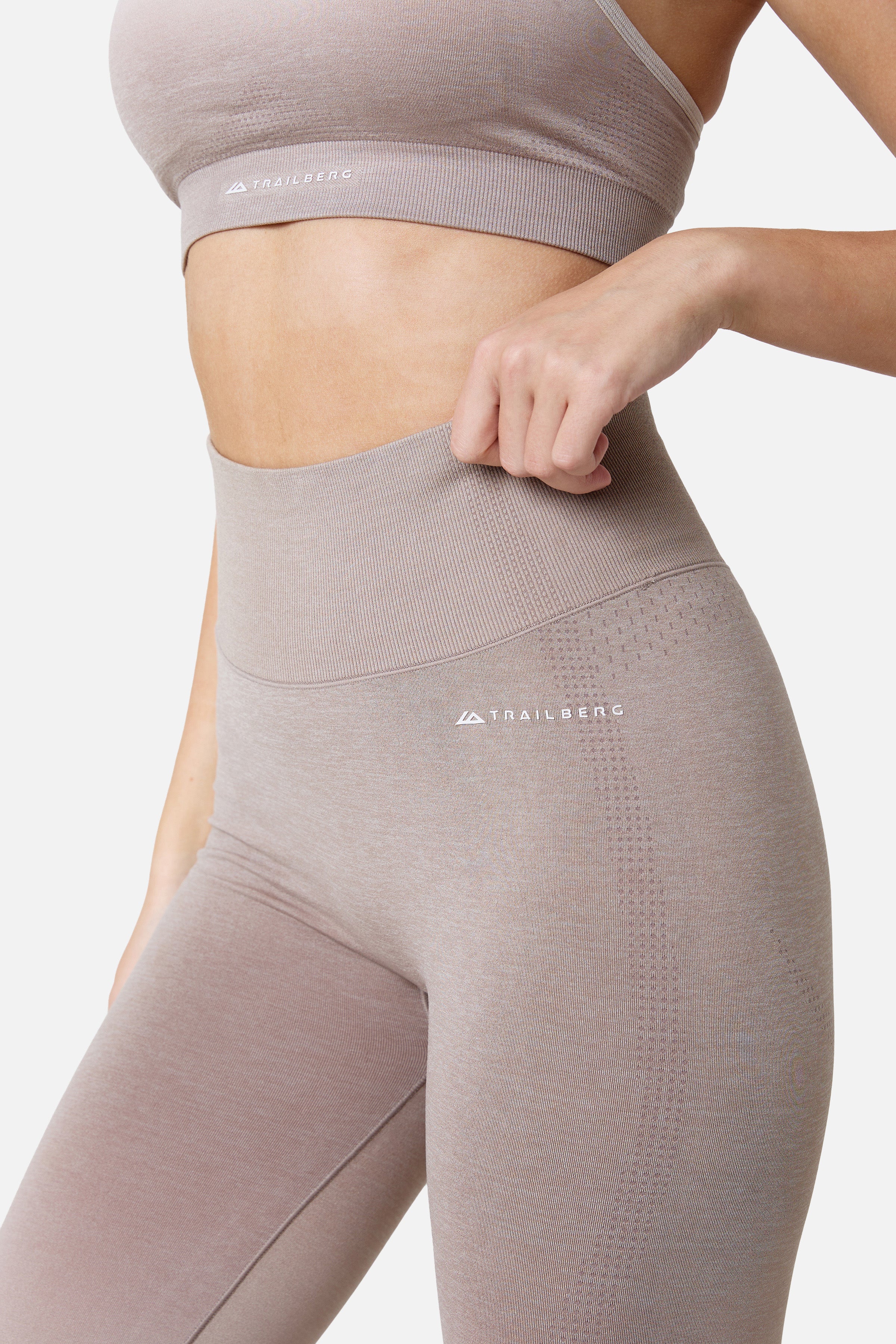 Womens Evocurve Seamless Jacket Set - Pebblestone/Pale Taupe