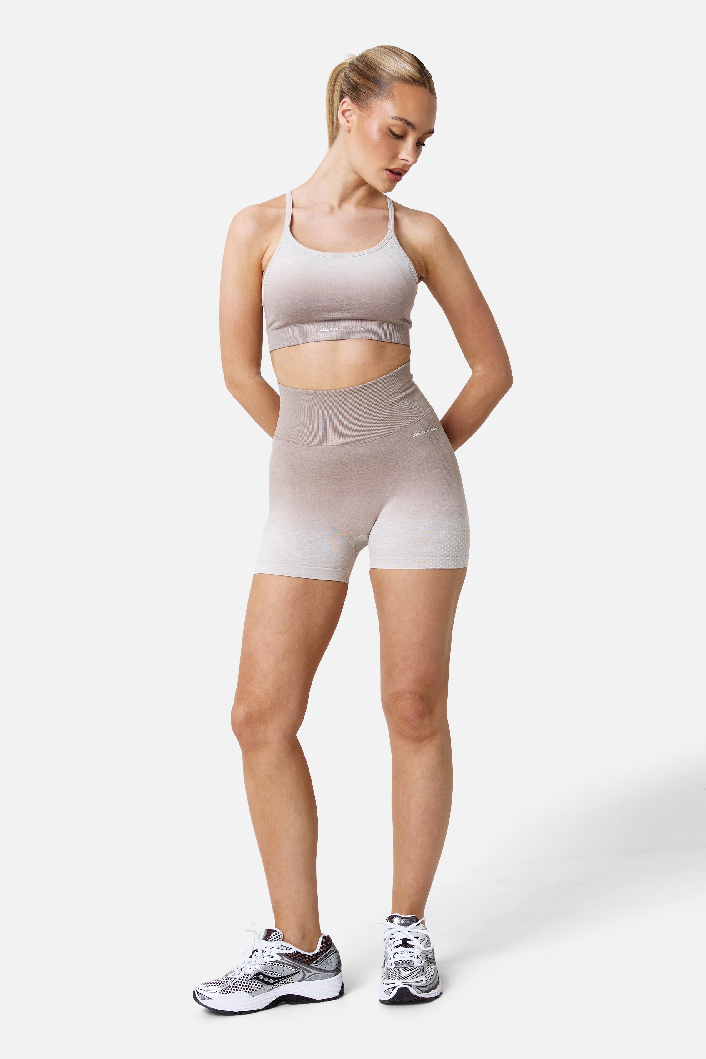 Womens Evocurve Seamless Bra and Short Set - Pebblestone/Pale Taupe
