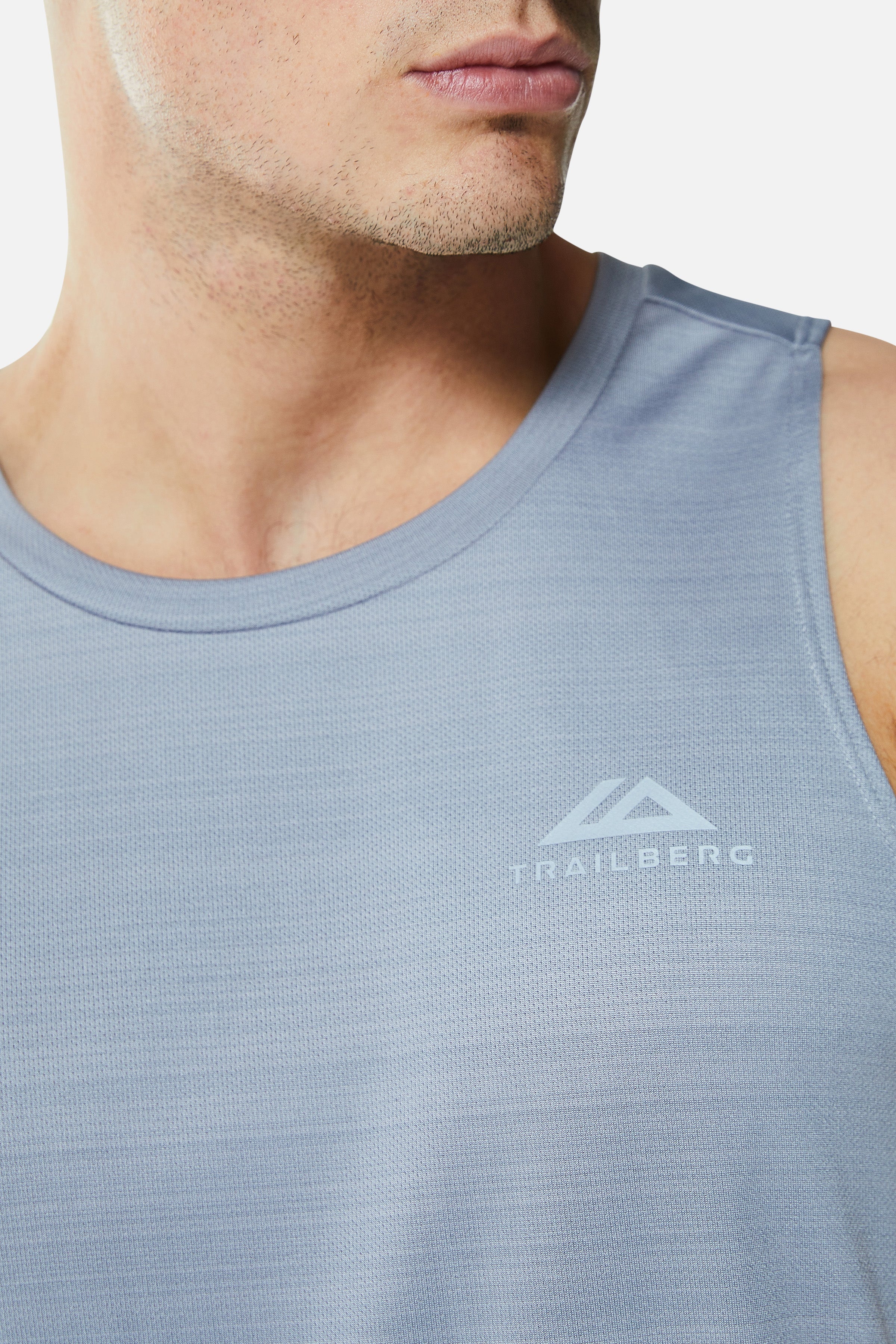 SS25 Cloud Running Vest - Frosted Fog