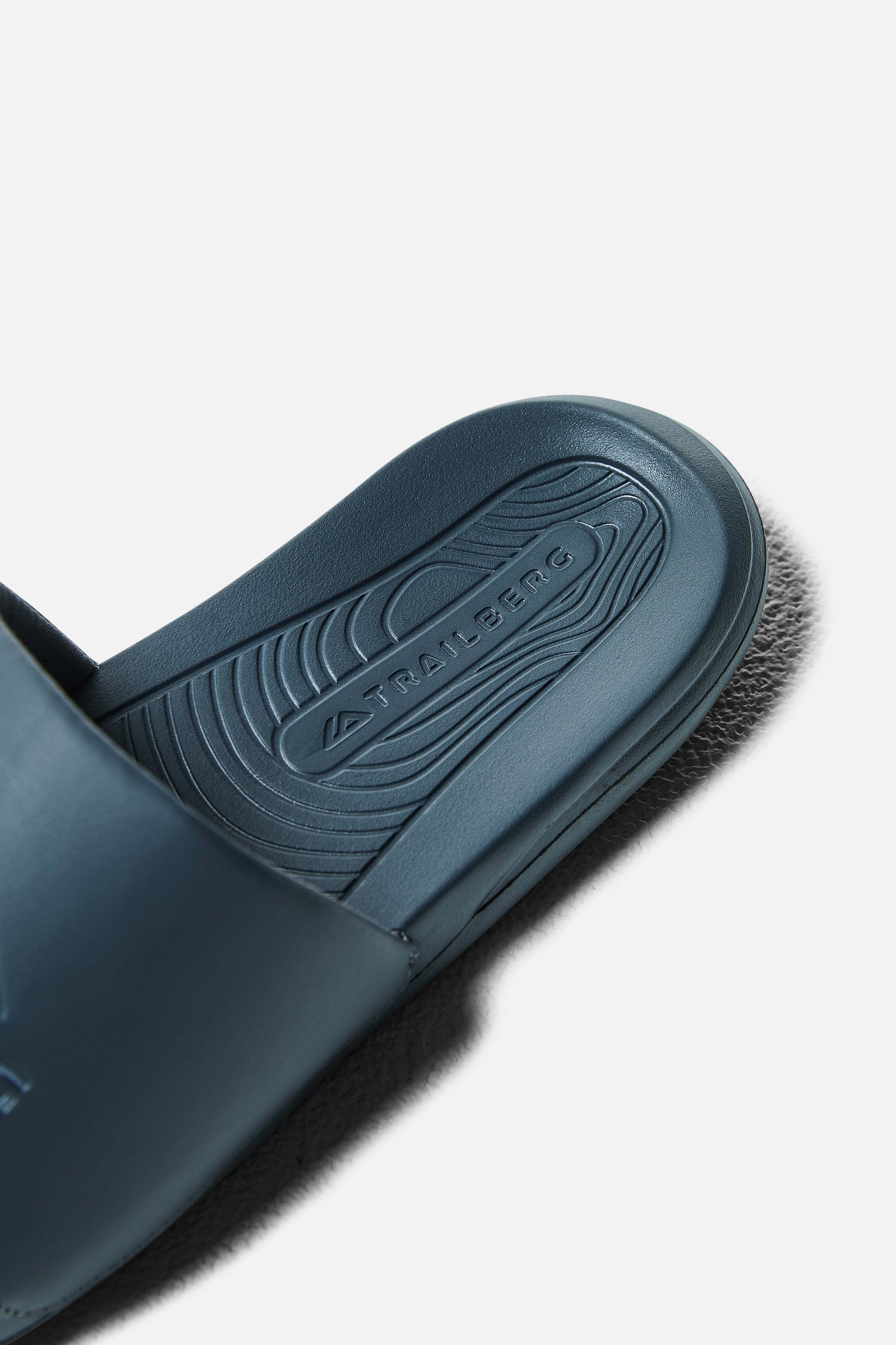 Core Sliders - Moon Grey/Urban Smoke/Volcano Grey