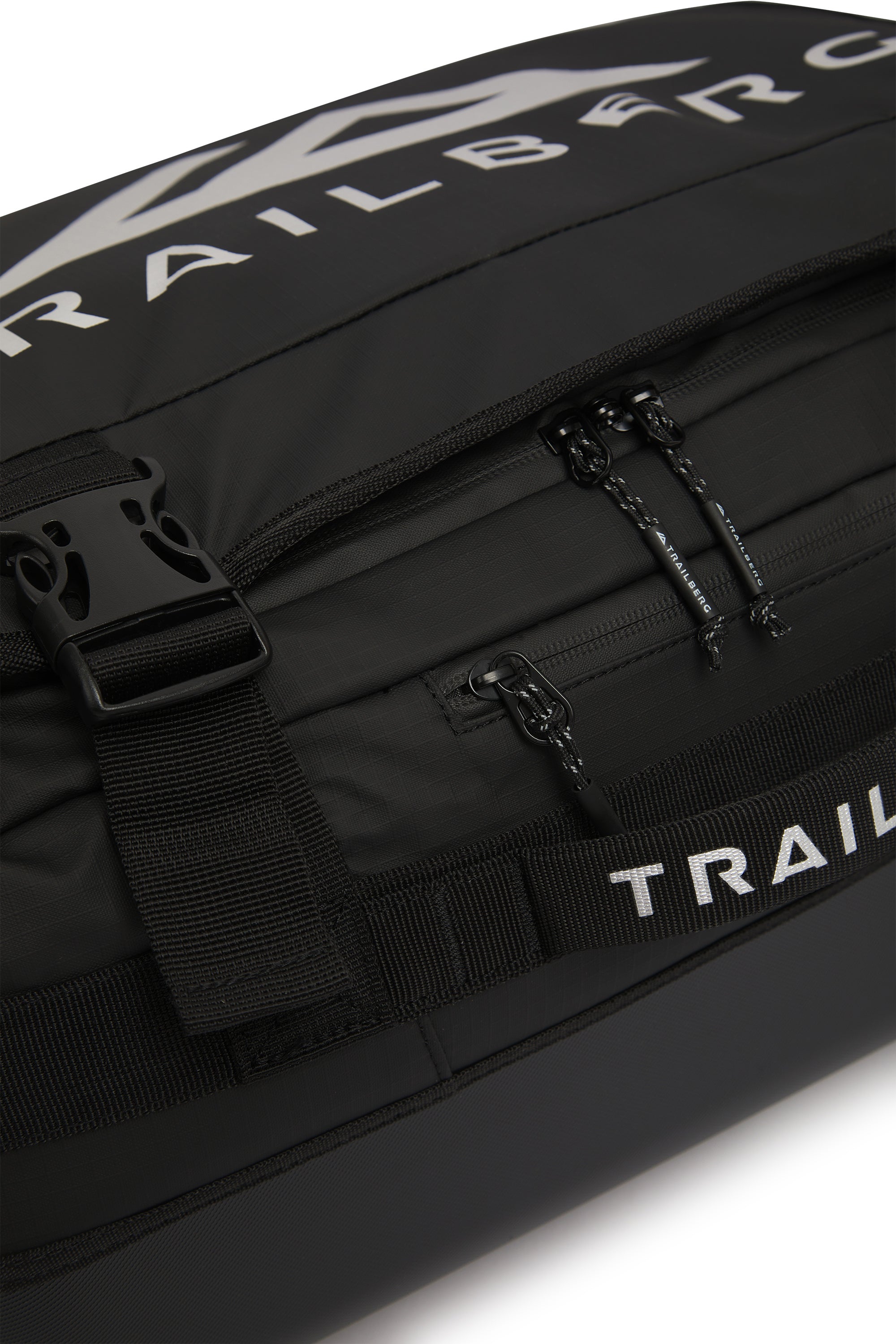 Bastion Suitcase - Black