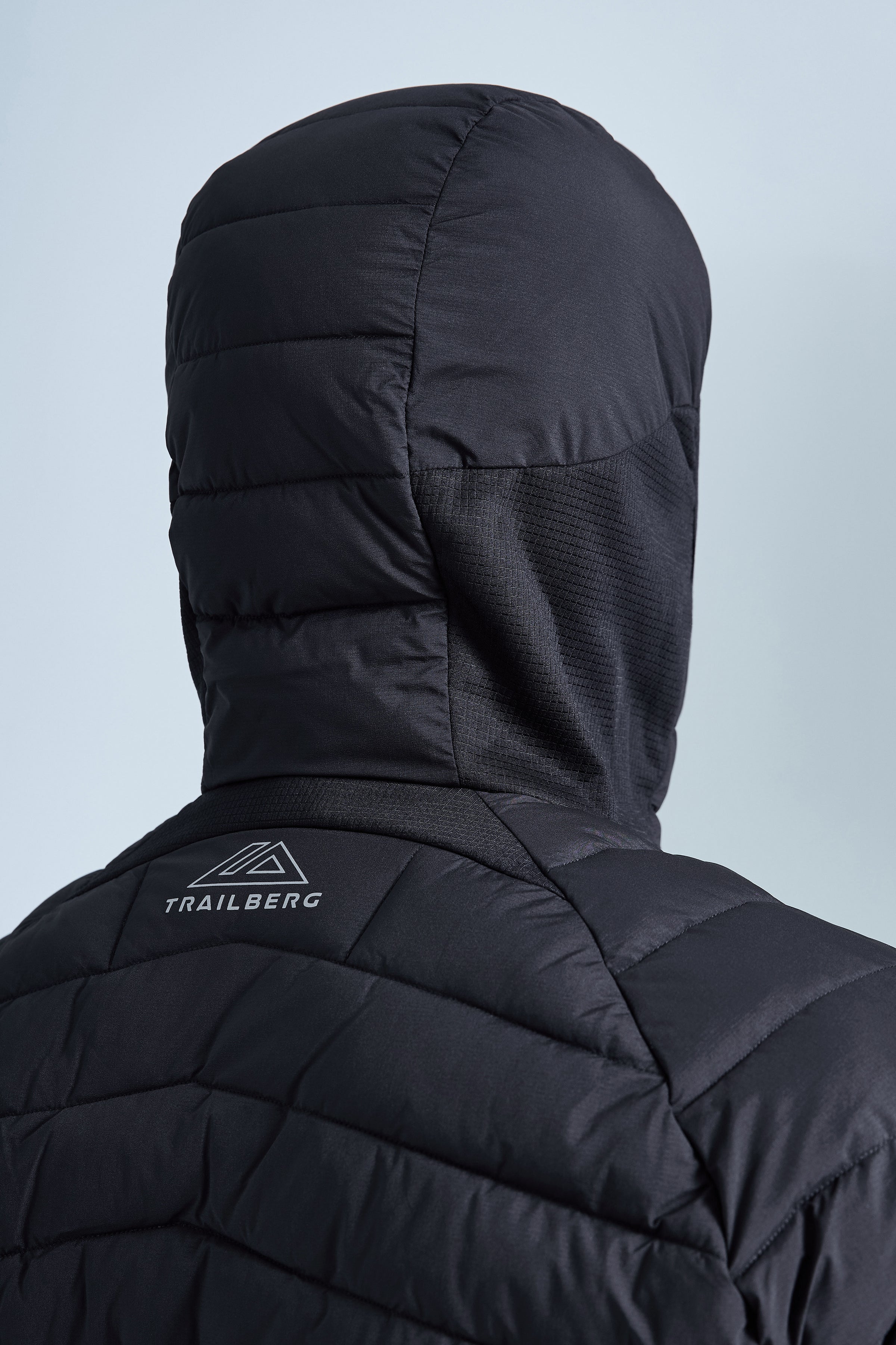 Cyclone Hybrid Jacket - Black