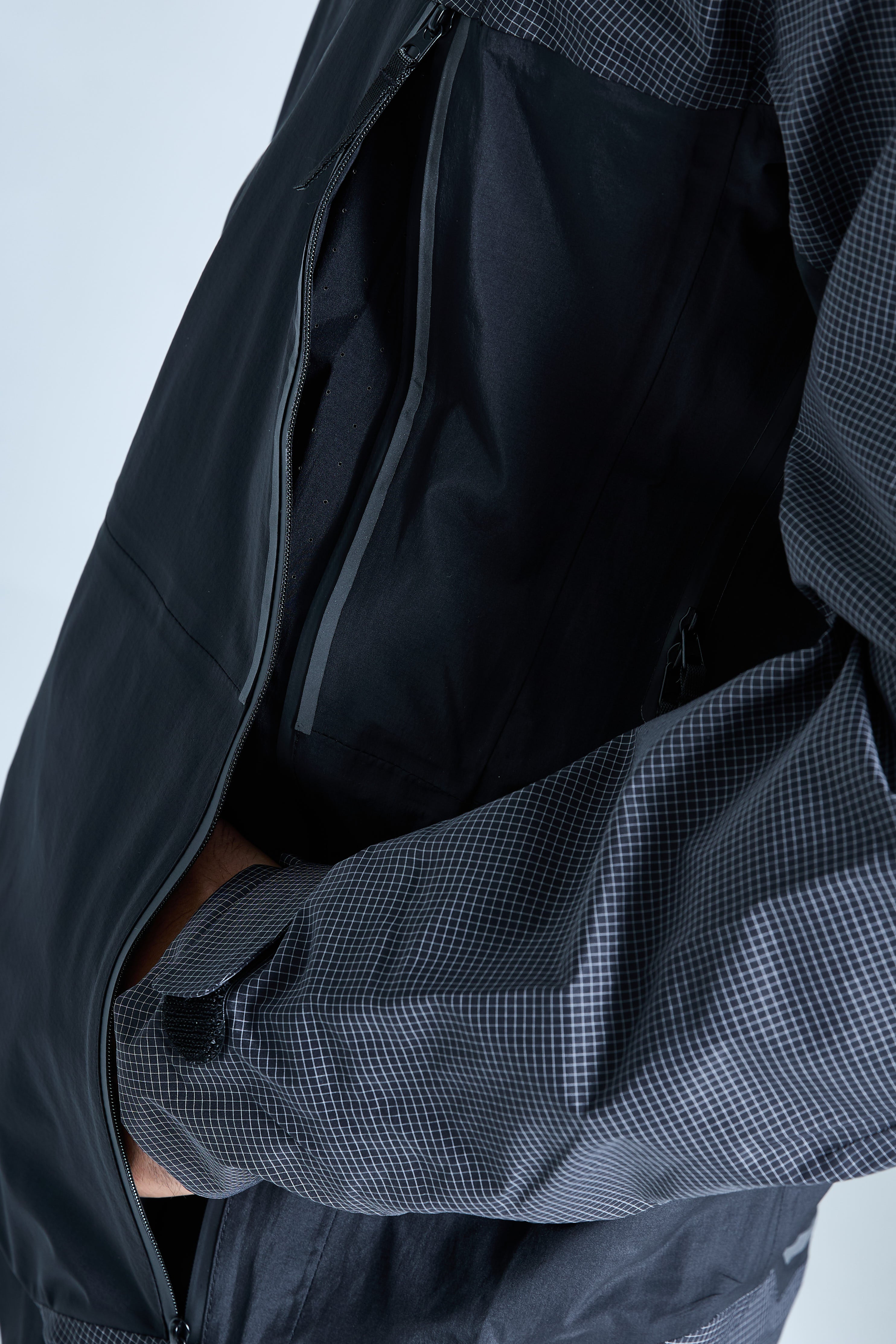 Pioneer Waterproof Jacket - Black