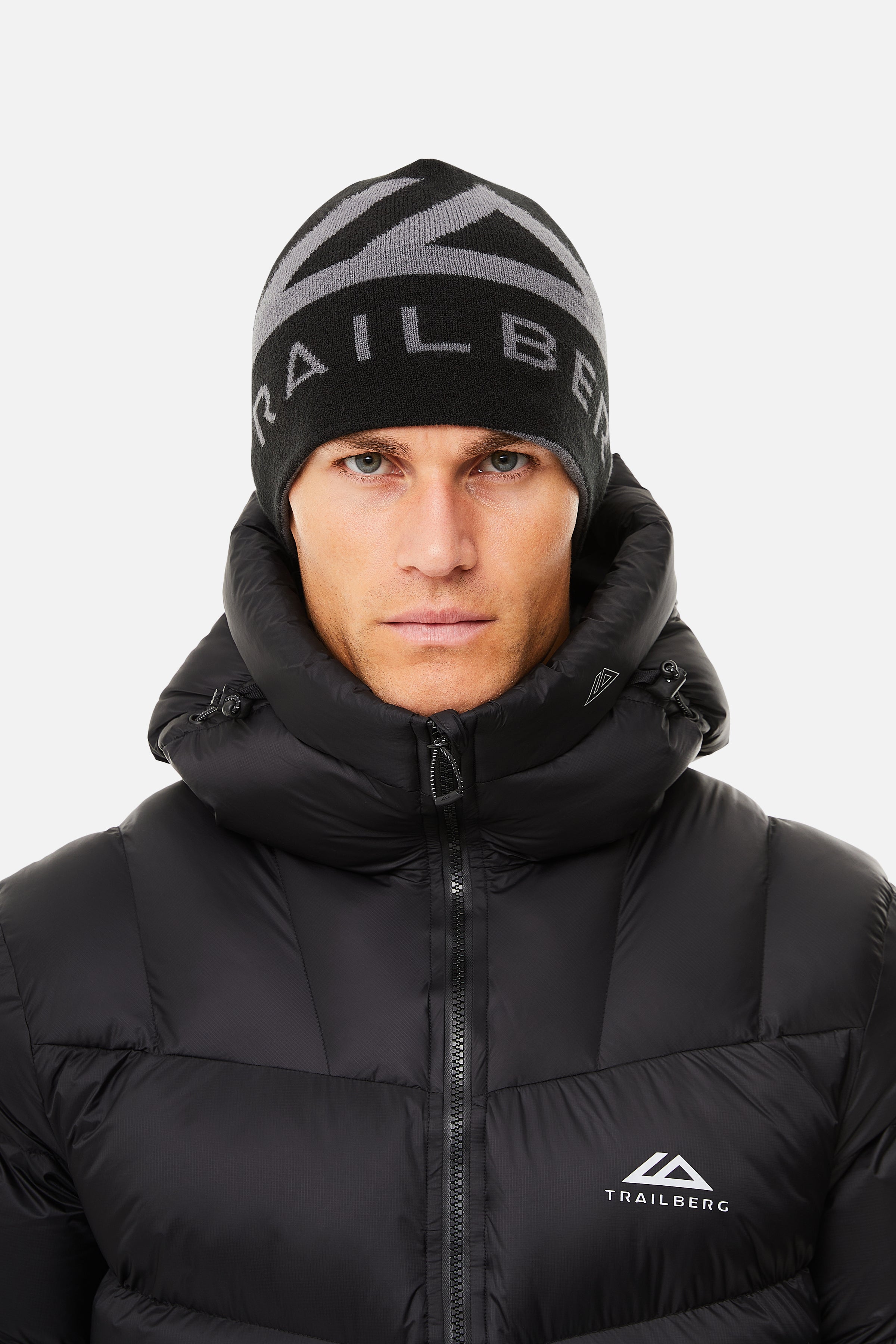 Peak Reversible Beanie - Black/Grey