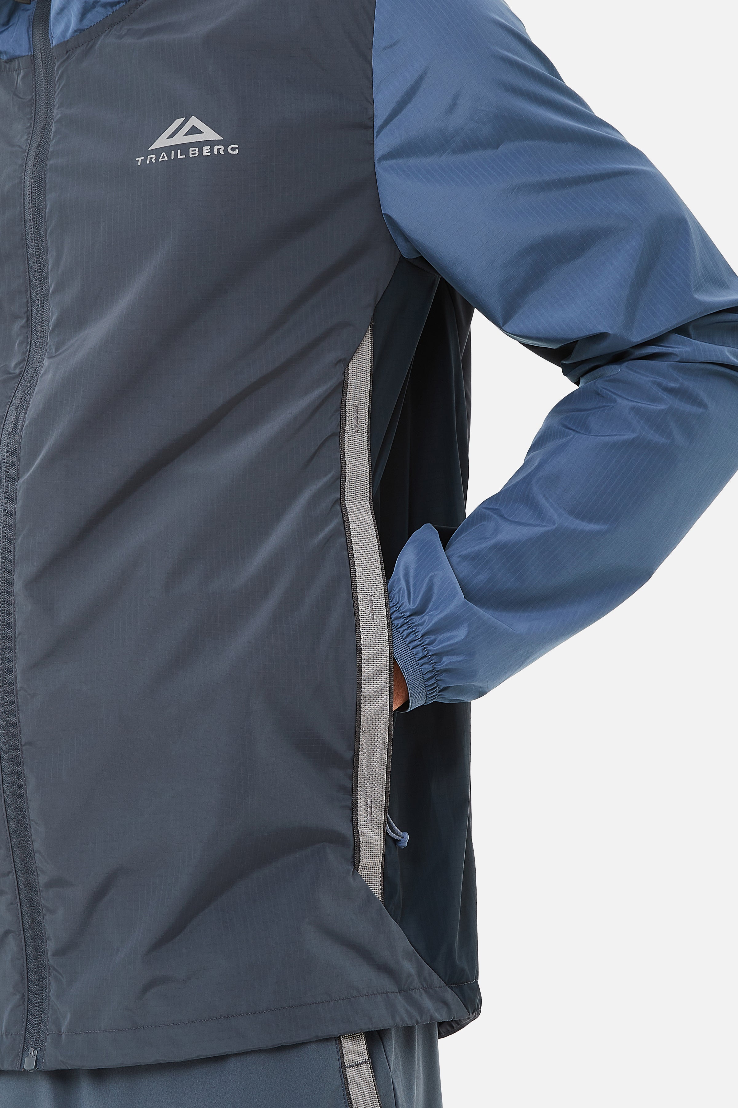 AW24 Triathlon Windbreaker - Ombre Blue