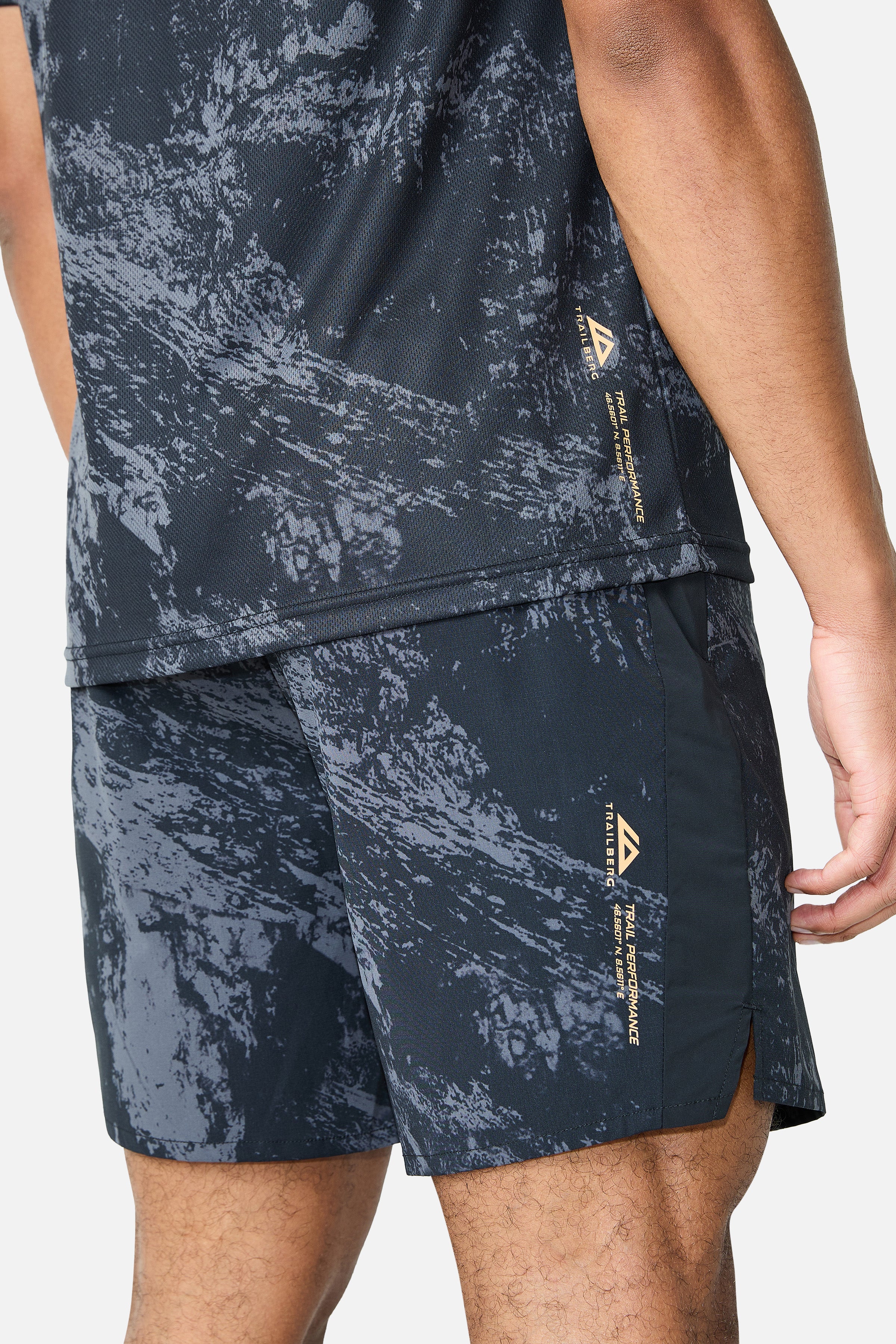Fragment 2.0 Short - Black