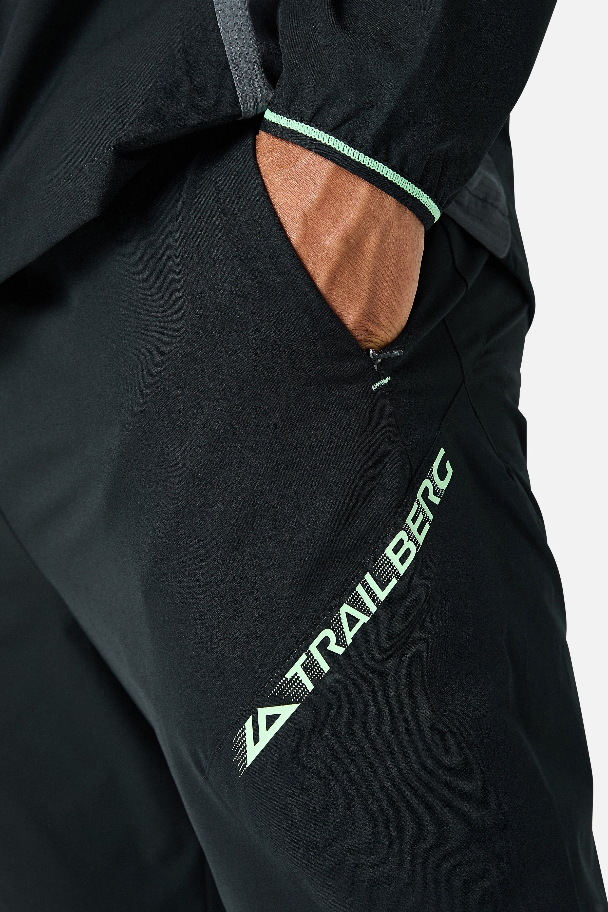 Pulsewave Tracksuit - Black