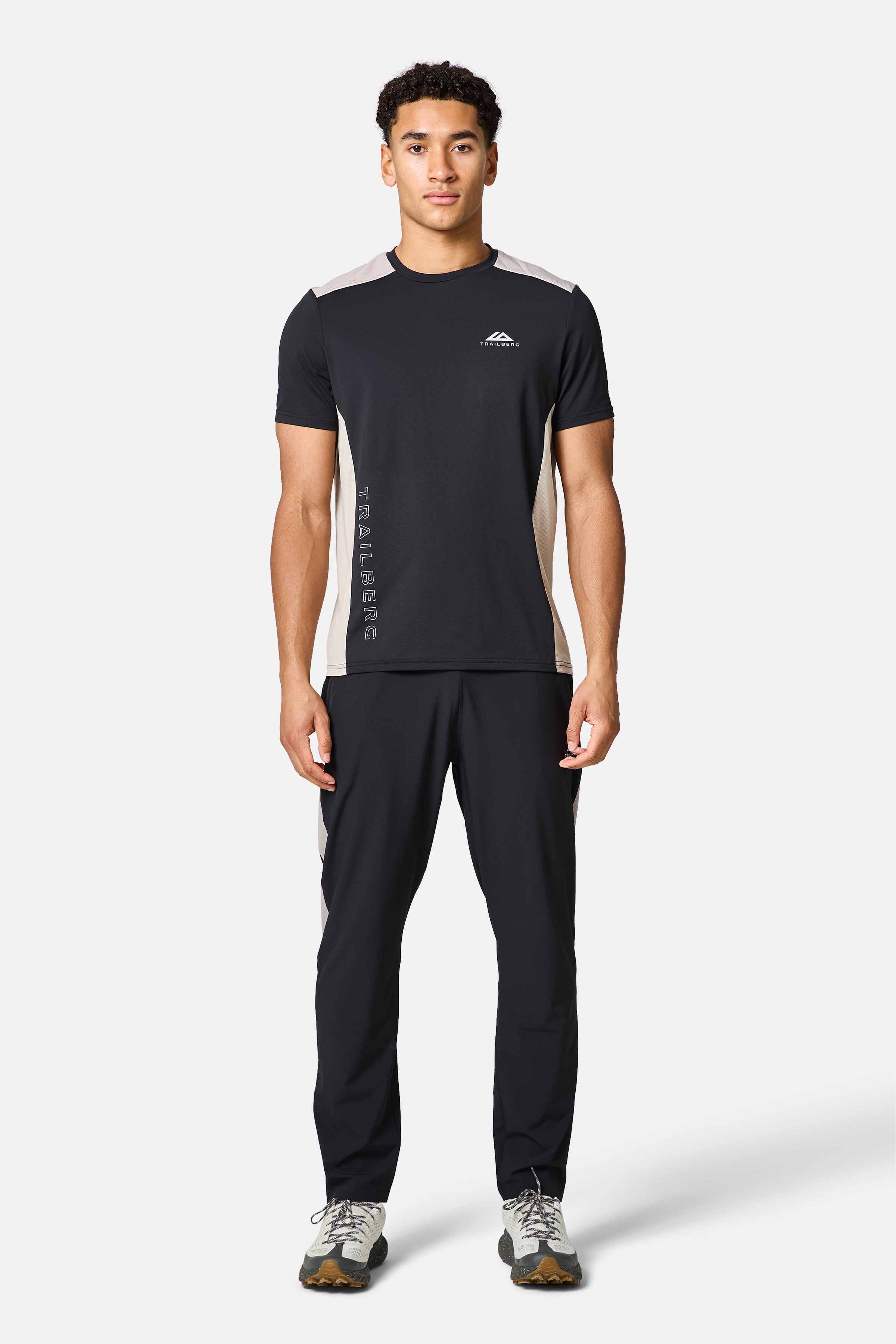 AW25 Triathlon Tee - Black/Pale Taupe/Fossil Brown