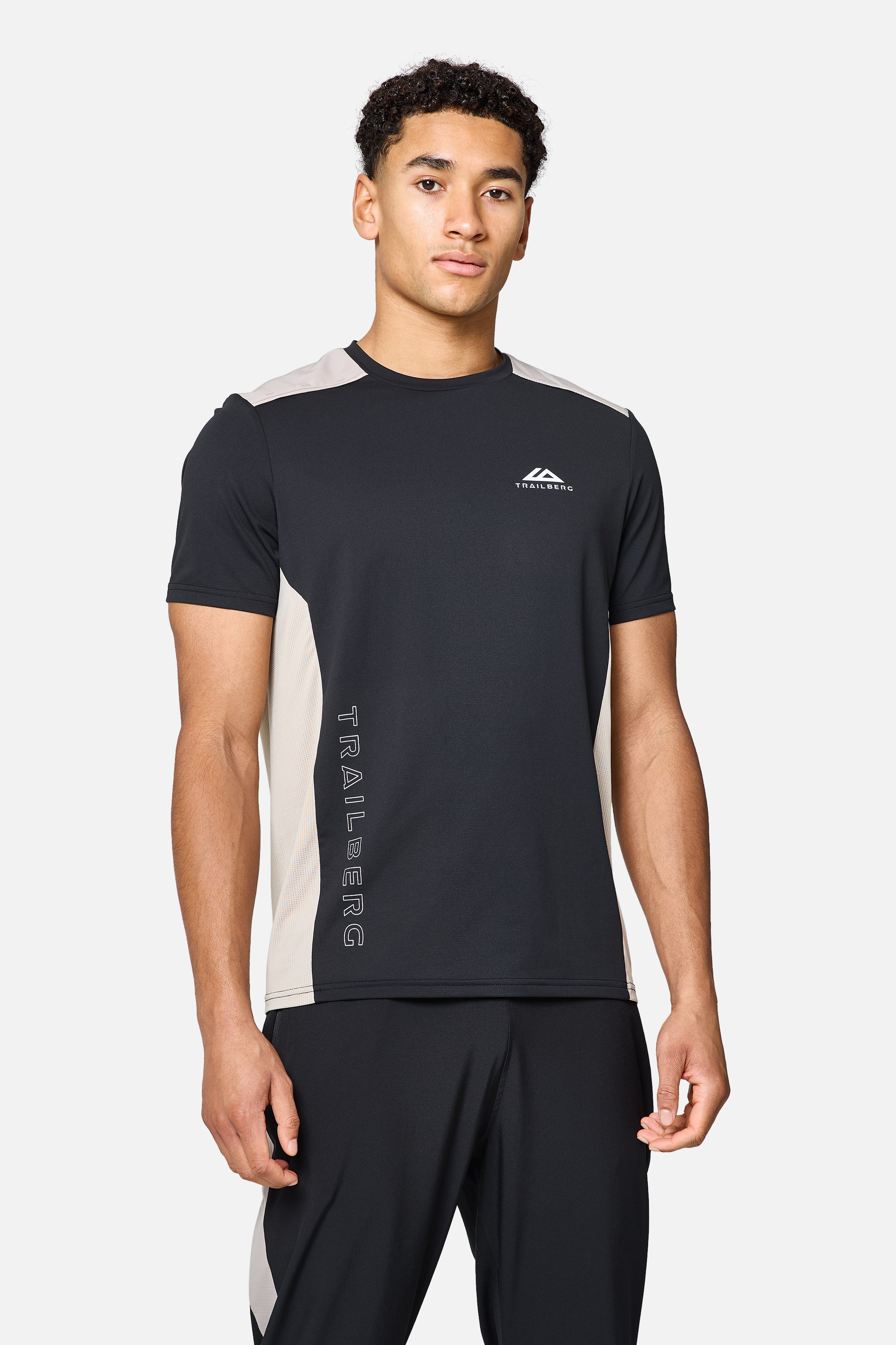 AW25 Triathlon Tee - Black/Pale Taupe/Fossil Brown