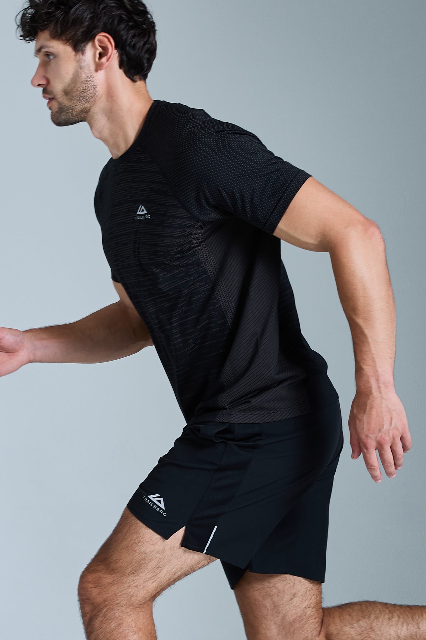Form Seamless Tee - Black/Moon Grey