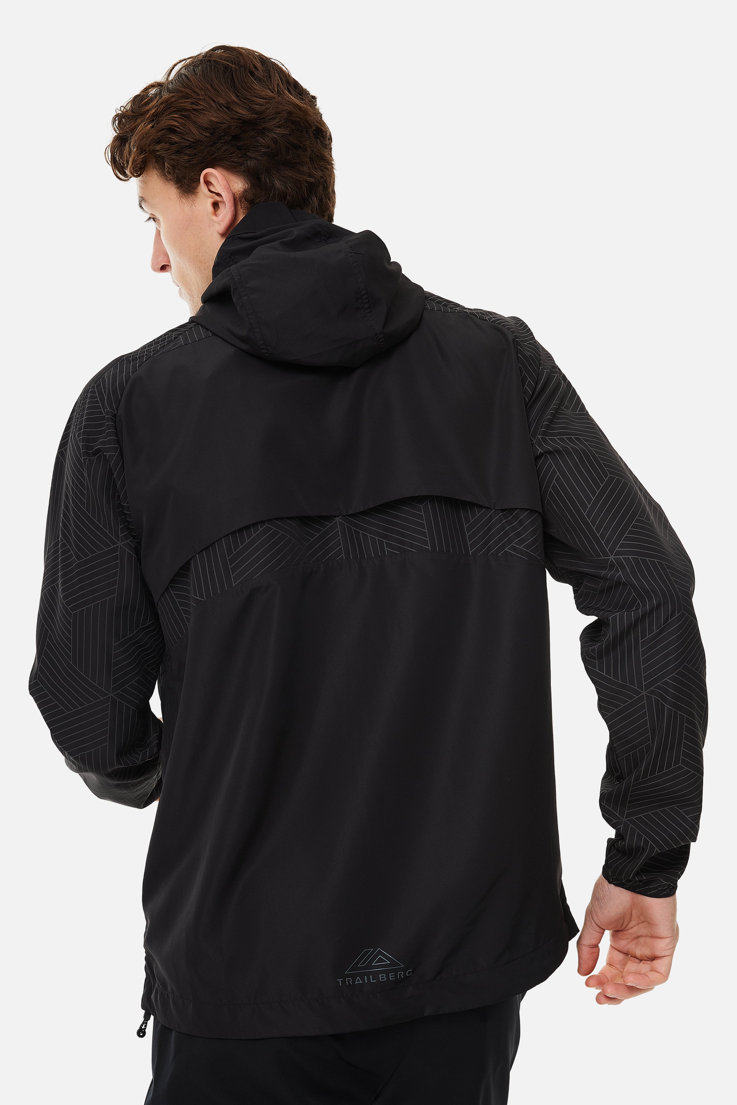 Axis Windbreaker - Black