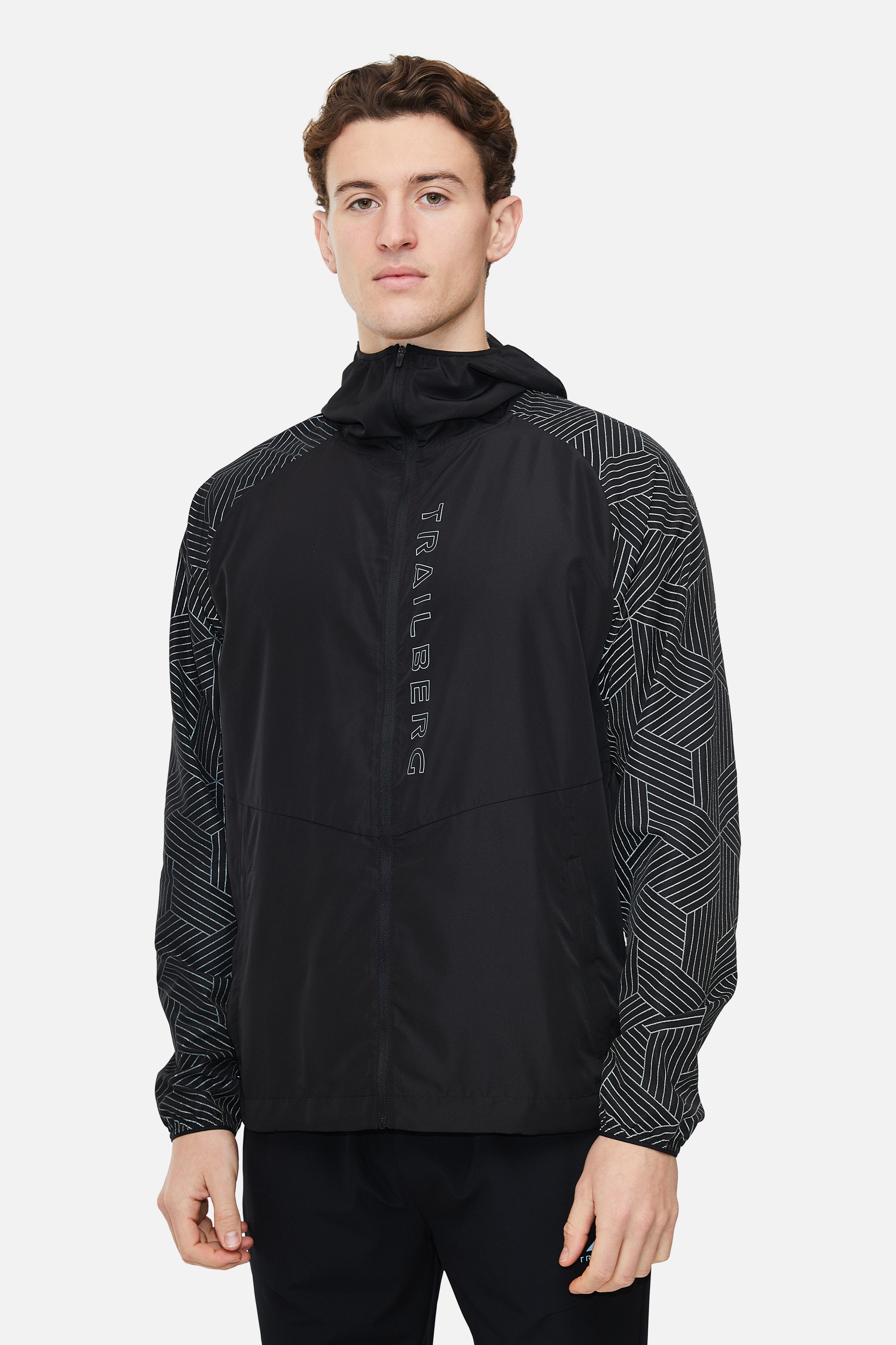 Axis Windbreaker - Black