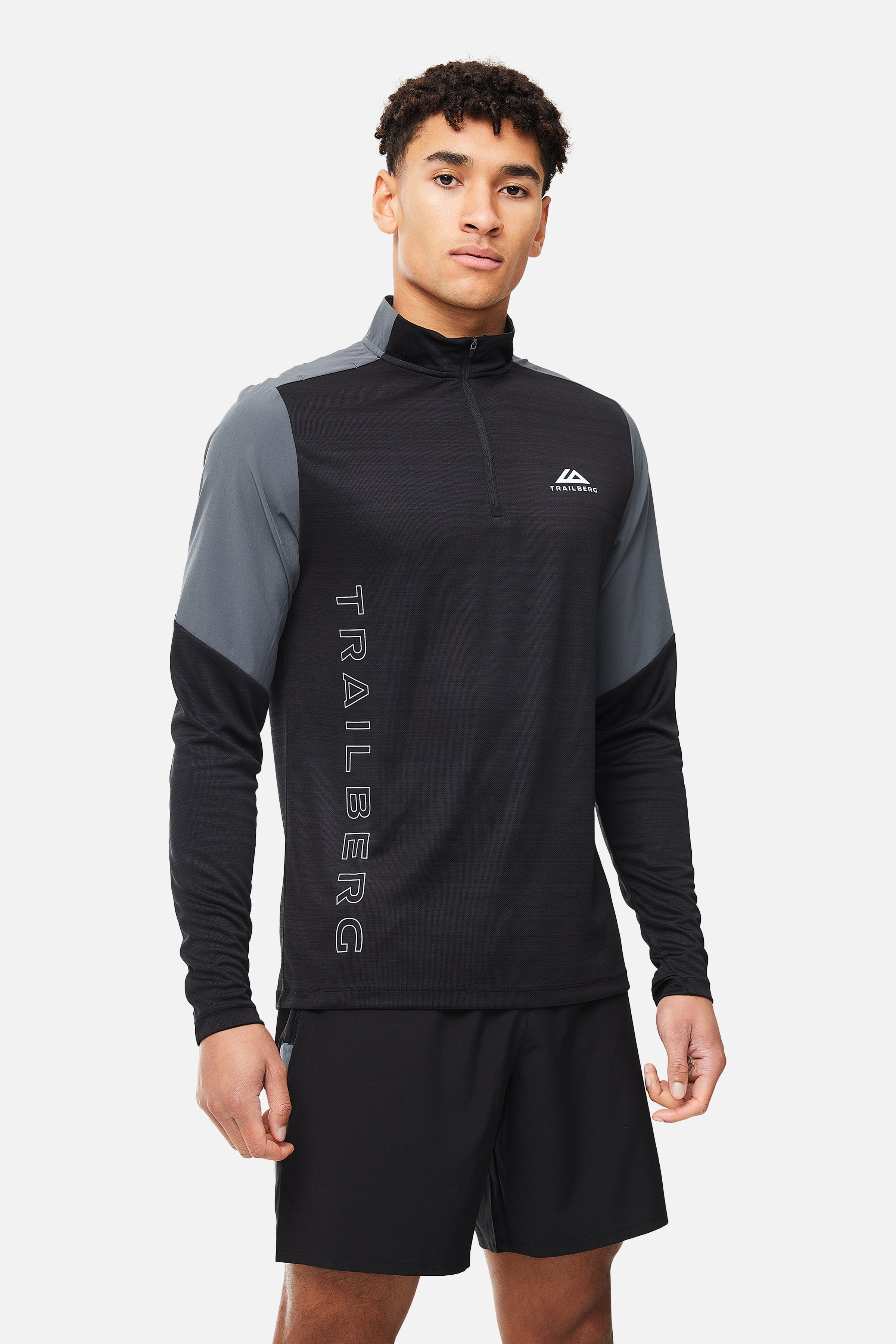 SS25 Triathlon Quarter Zip - Black/Iron Grey