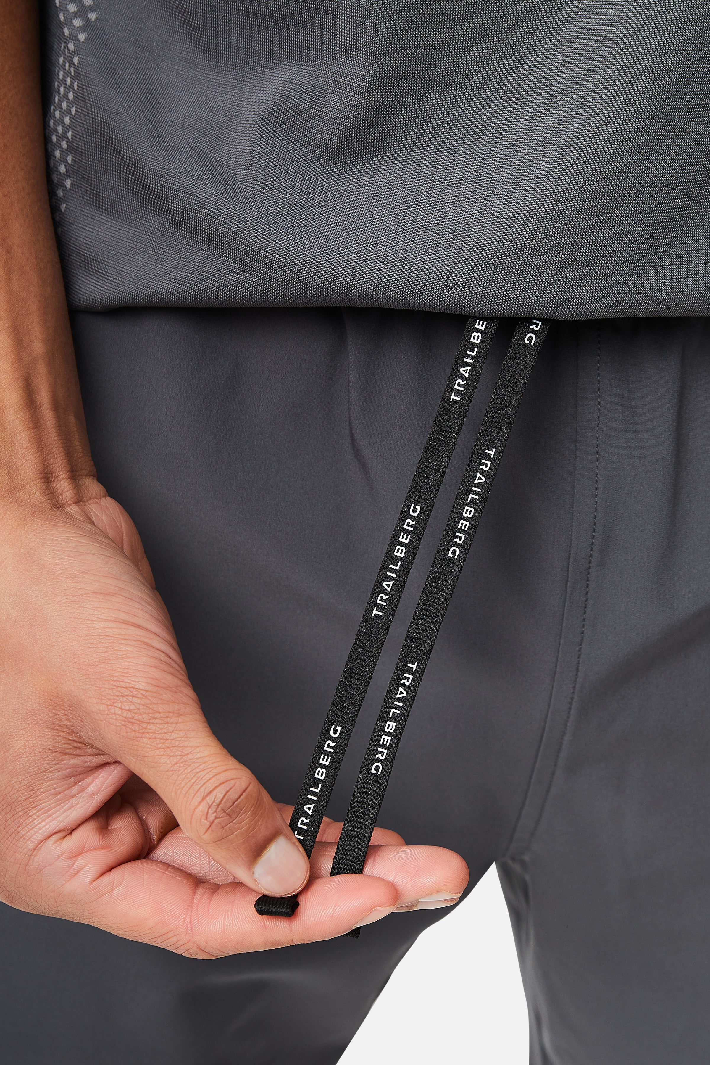 Essentials 2.0 Short - Iron Grey