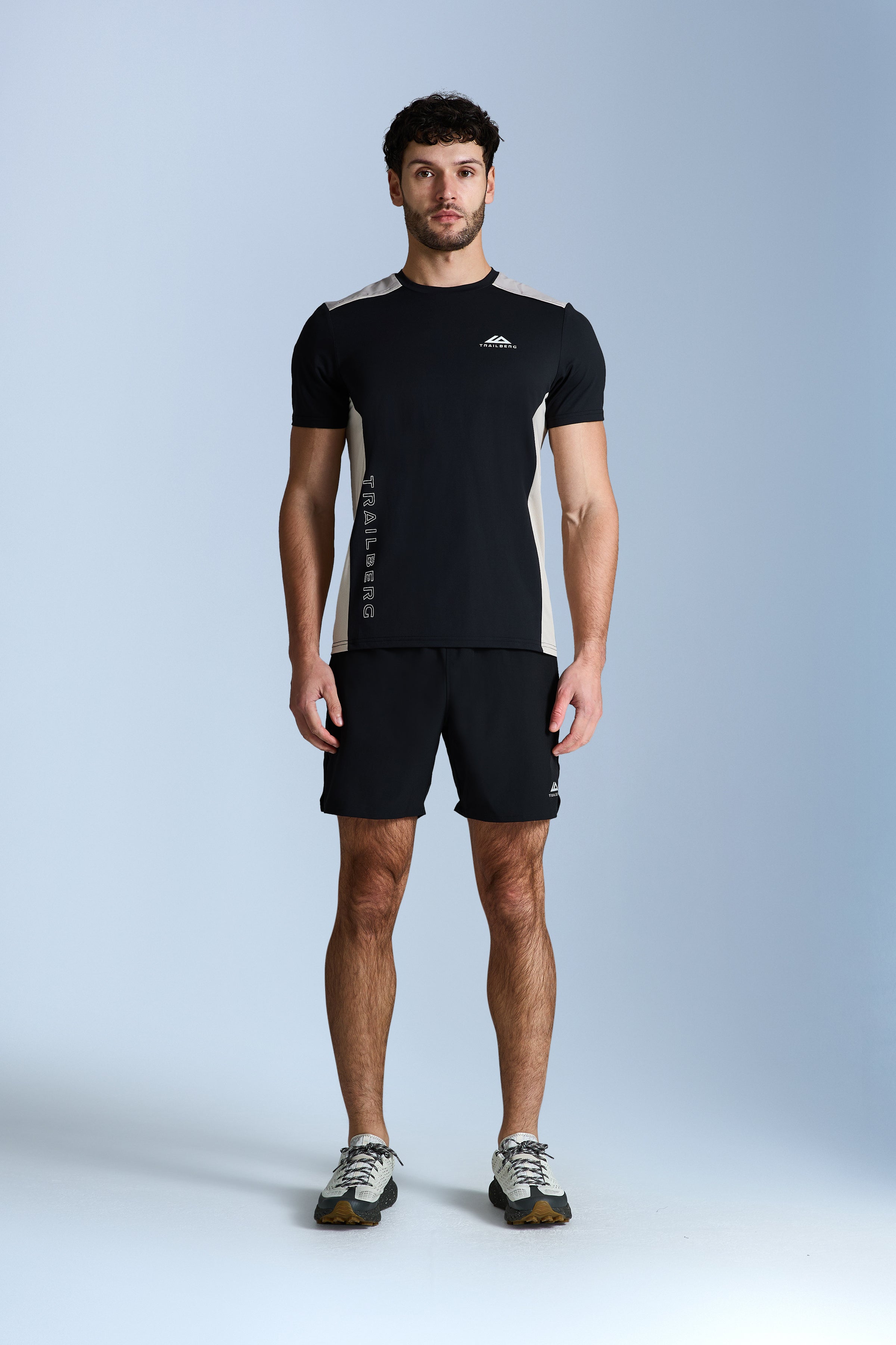 AW25 Triathlon Tee - Black/Pale Taupe/Fossil Brown