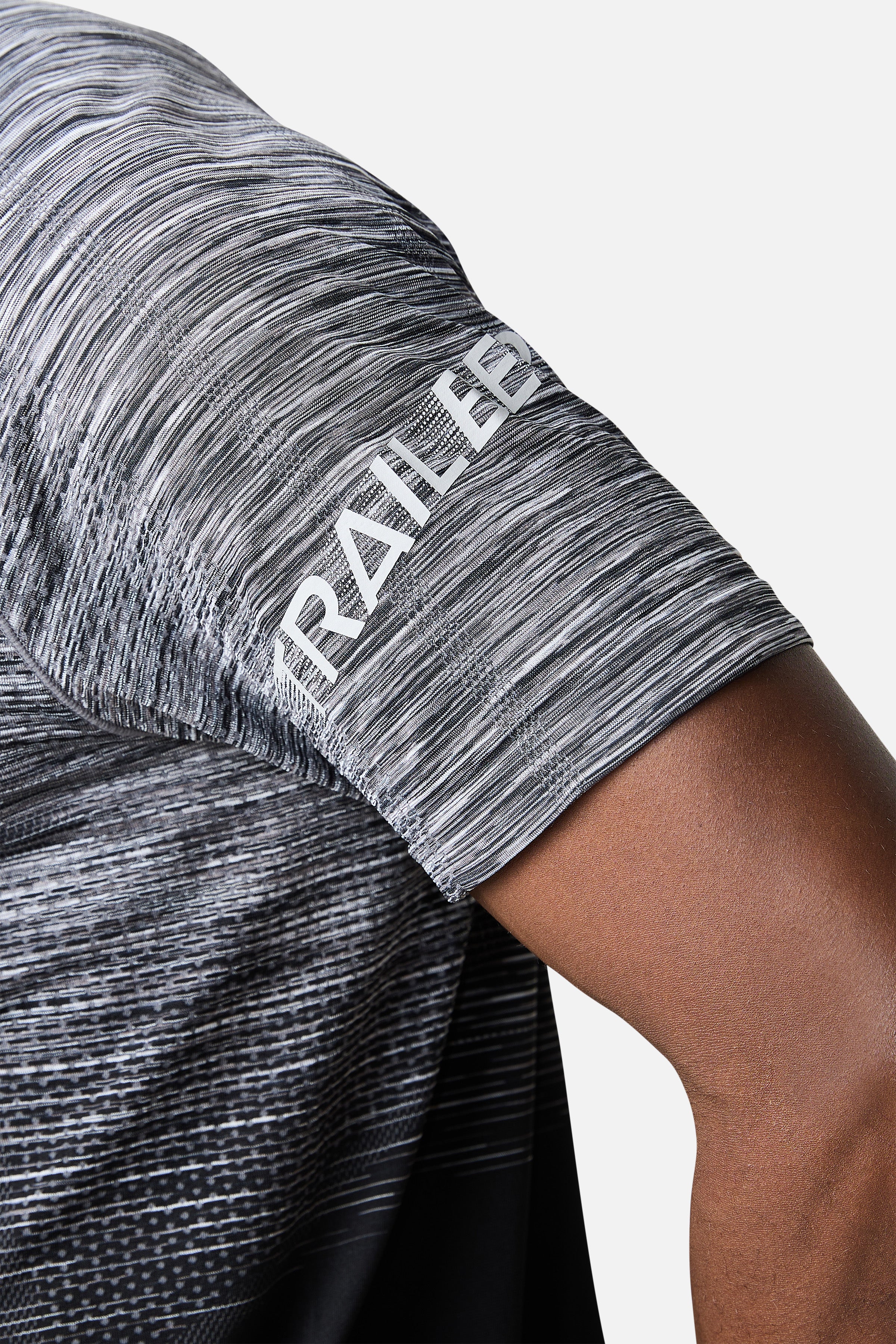 Arc Seamless Tee - Black/Moon Grey/Urban Smoke/White