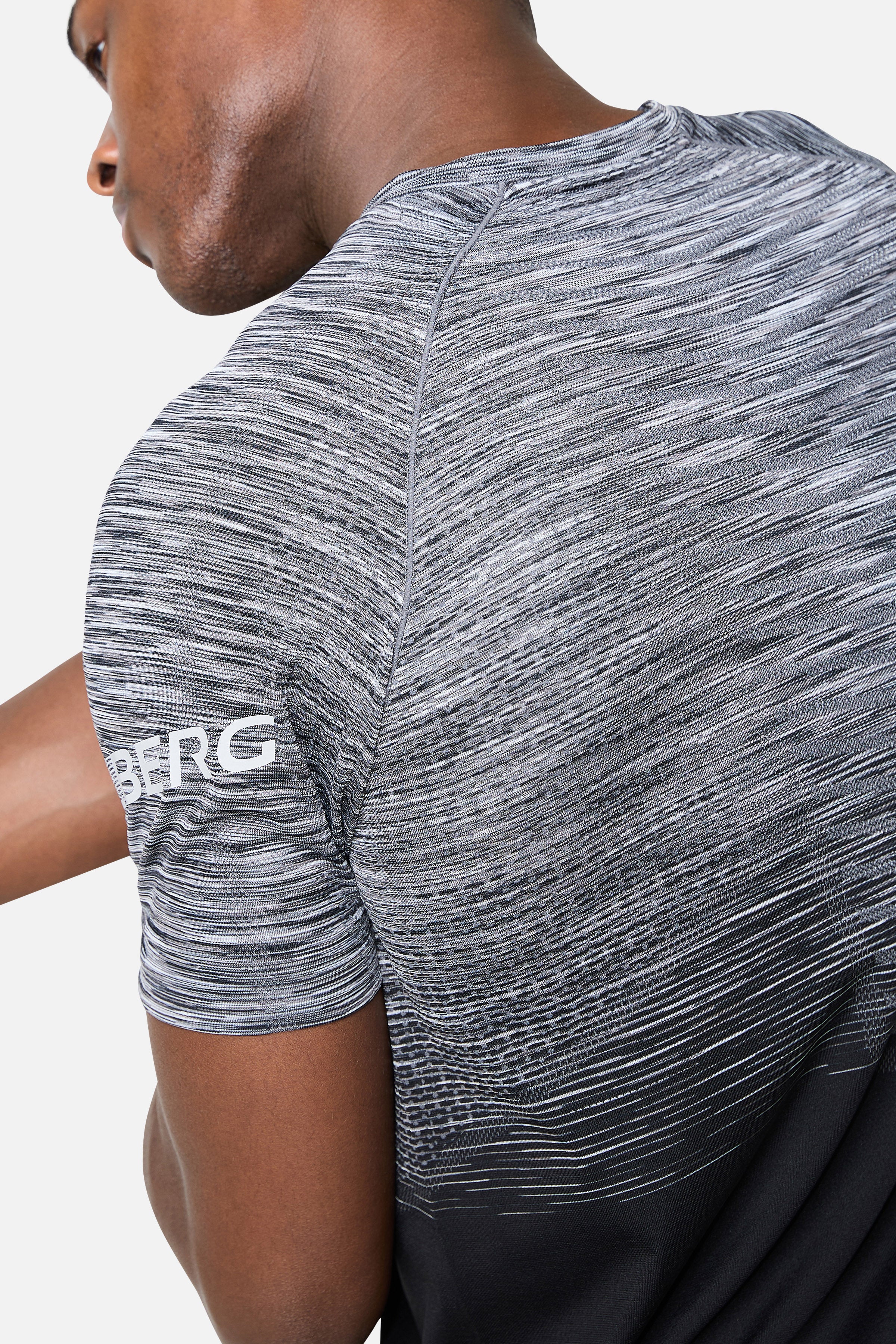 Arc Seamless Tee - Black/Moon Grey/Urban Smoke/White