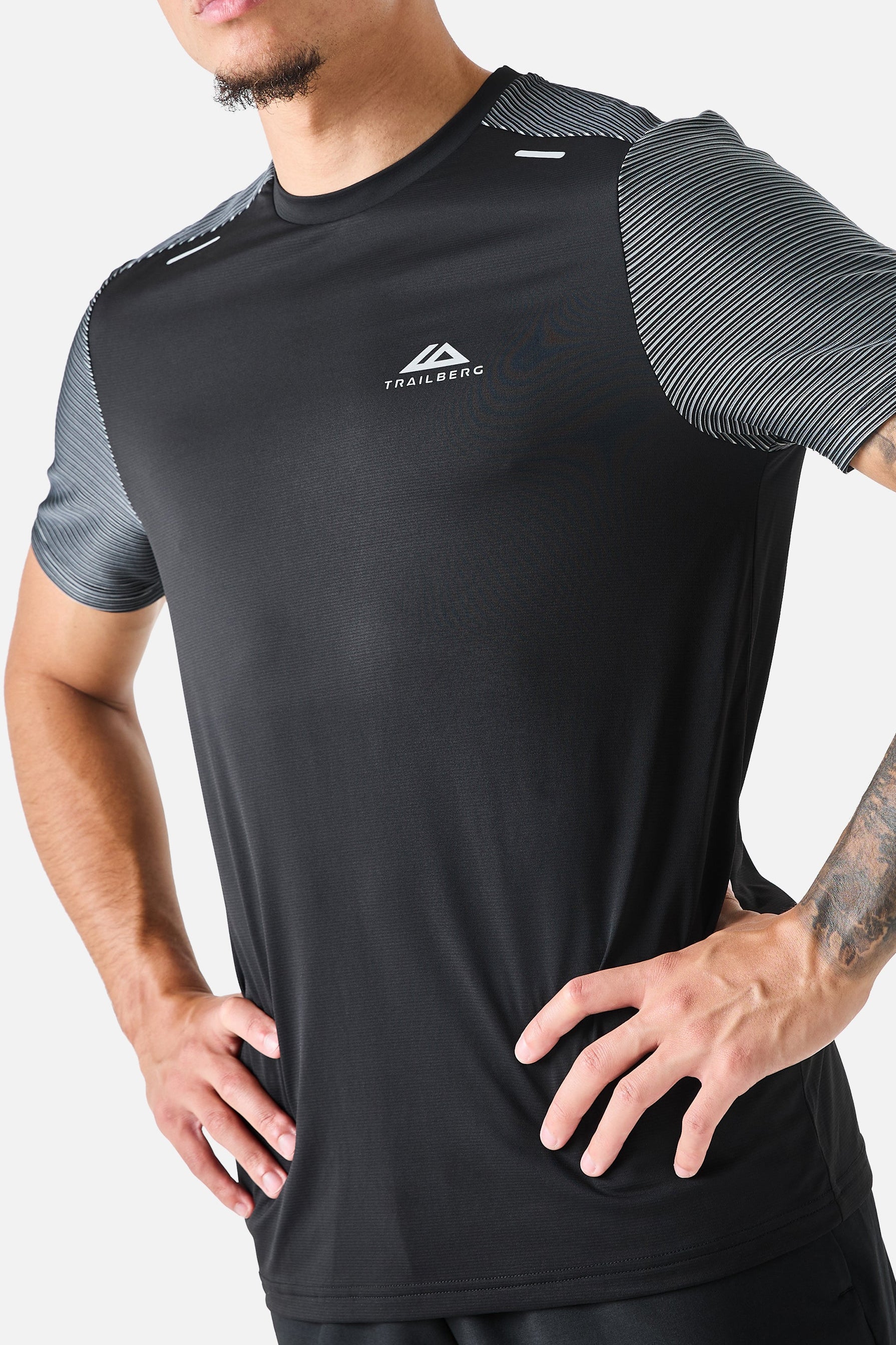 Equator Tee - Black