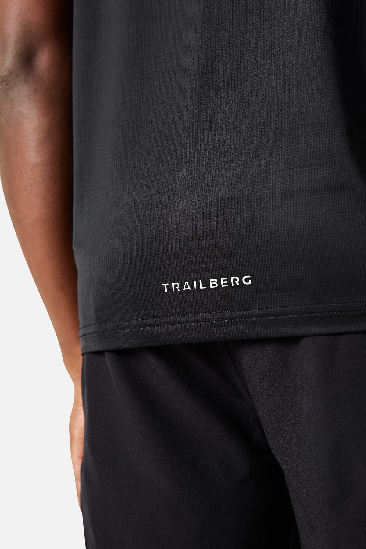 Outrider Tee - Black/Graphite Grey