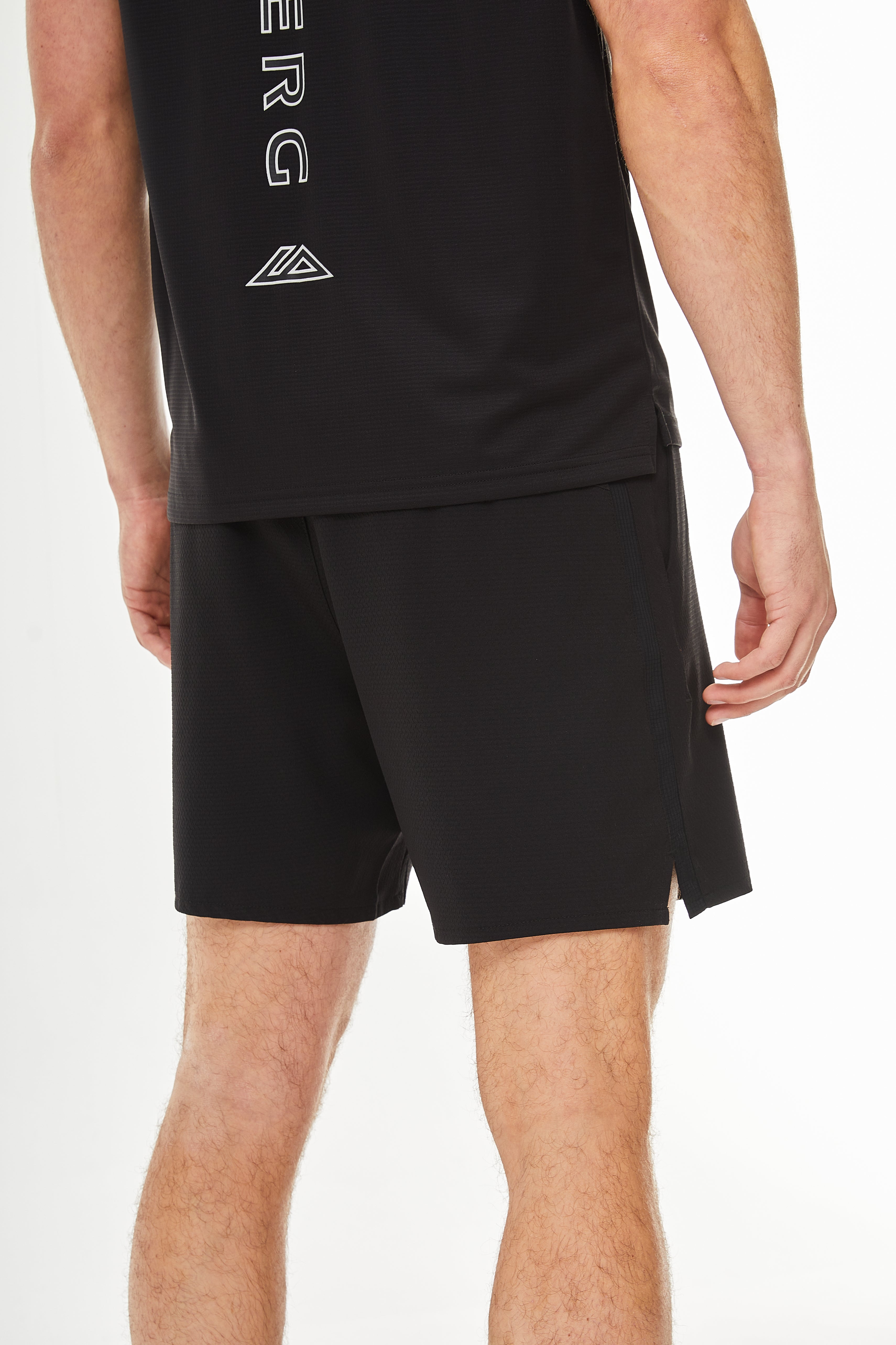 Mount Gotthard Twinset - Black