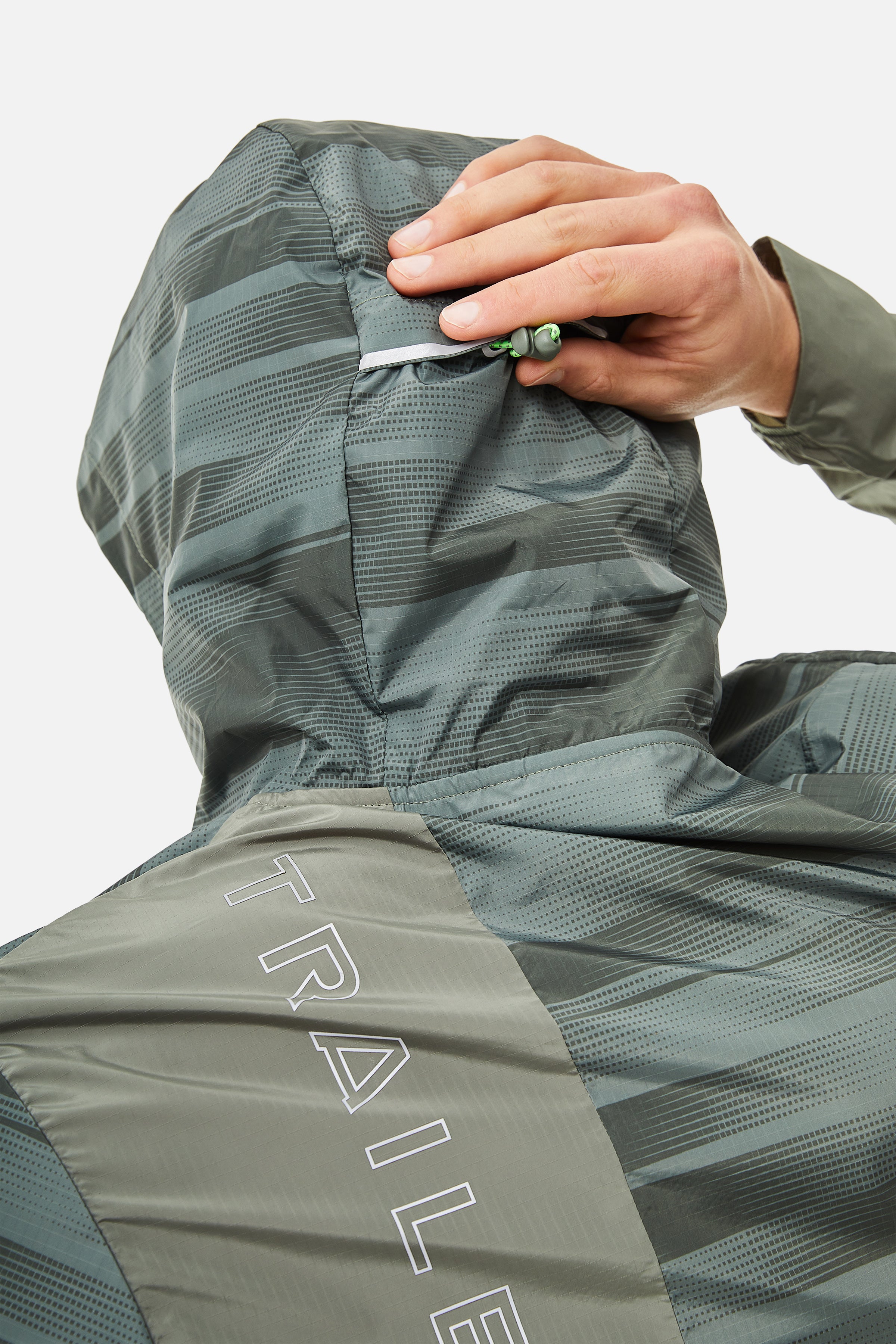 Dimension 2.0 Windbreaker - Pine Dust/Dark Fern
