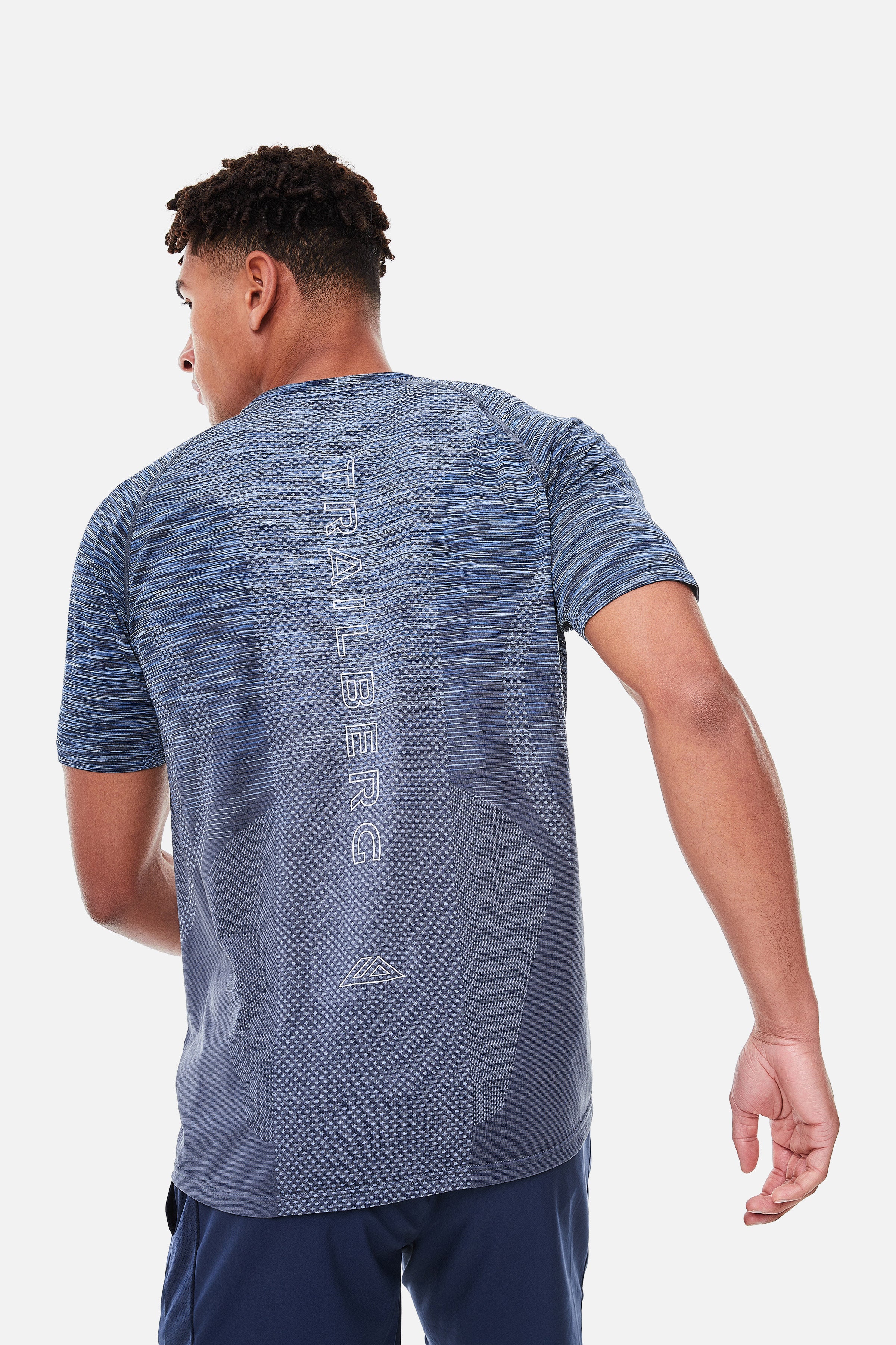Summit Seamless Essentials 2.0 Twinset - Ombre/Navy Blue