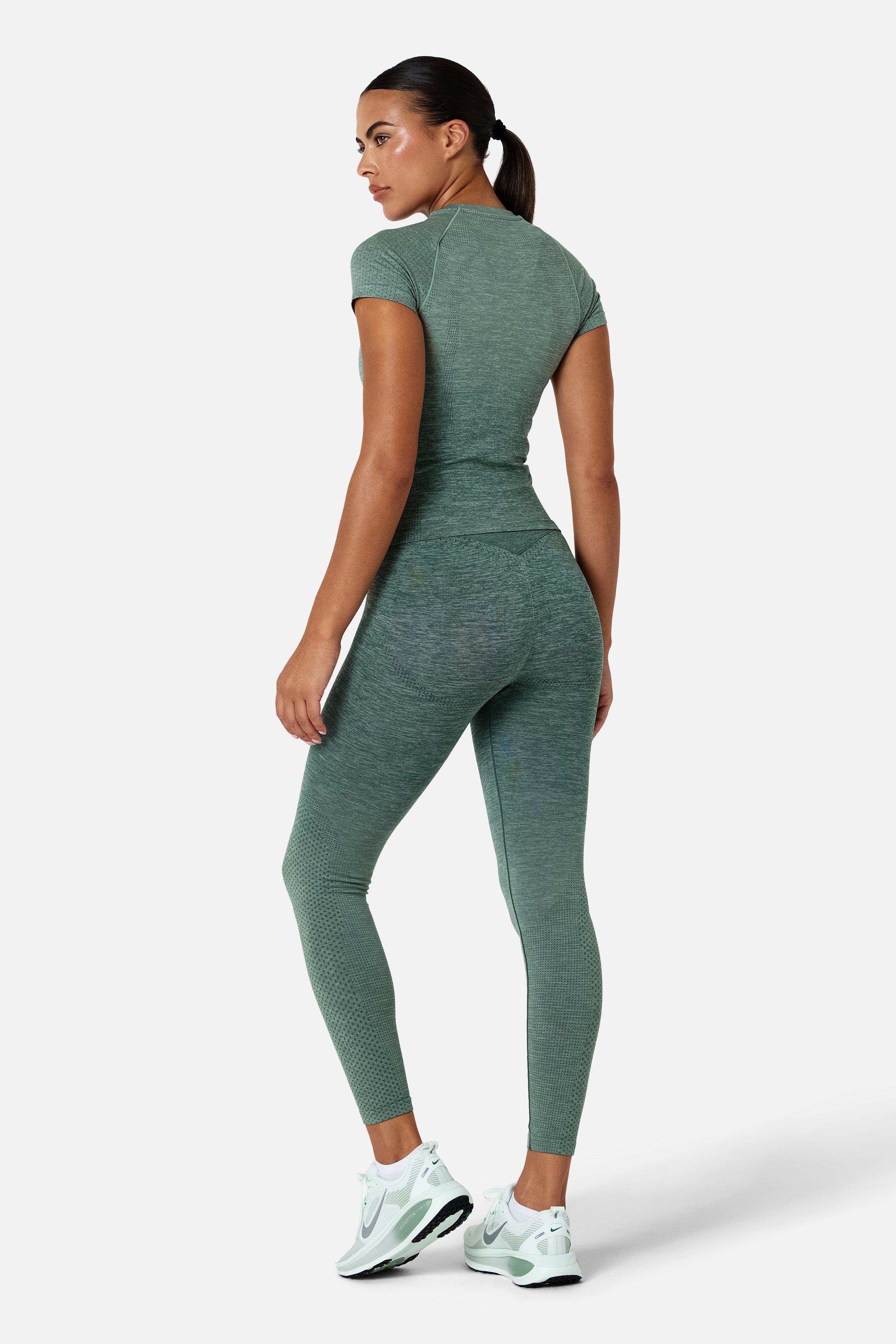 Womens Evocurve Seamless Tee - Aloe Frost