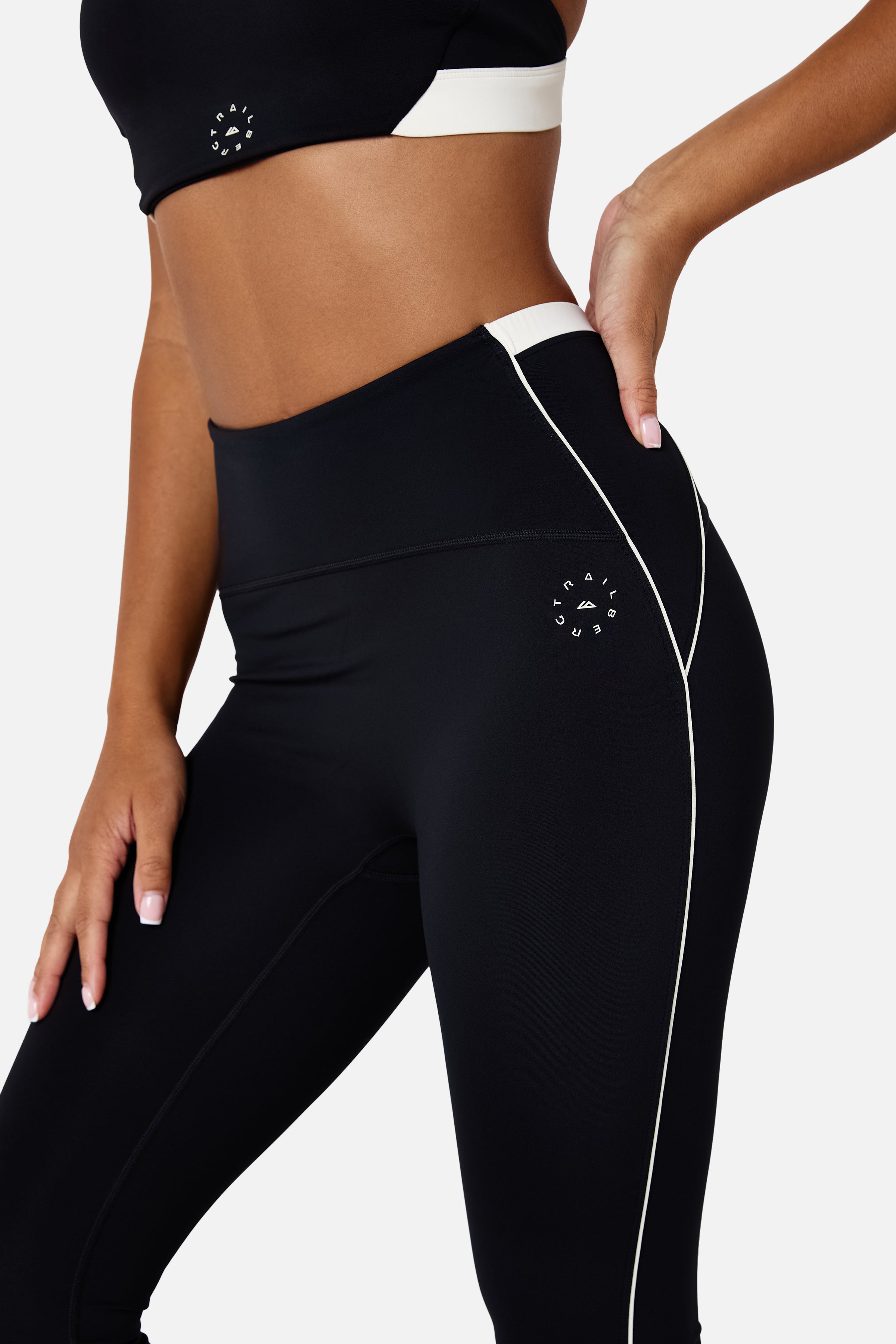 Womens Ignite Legging - Black/Candlelight White