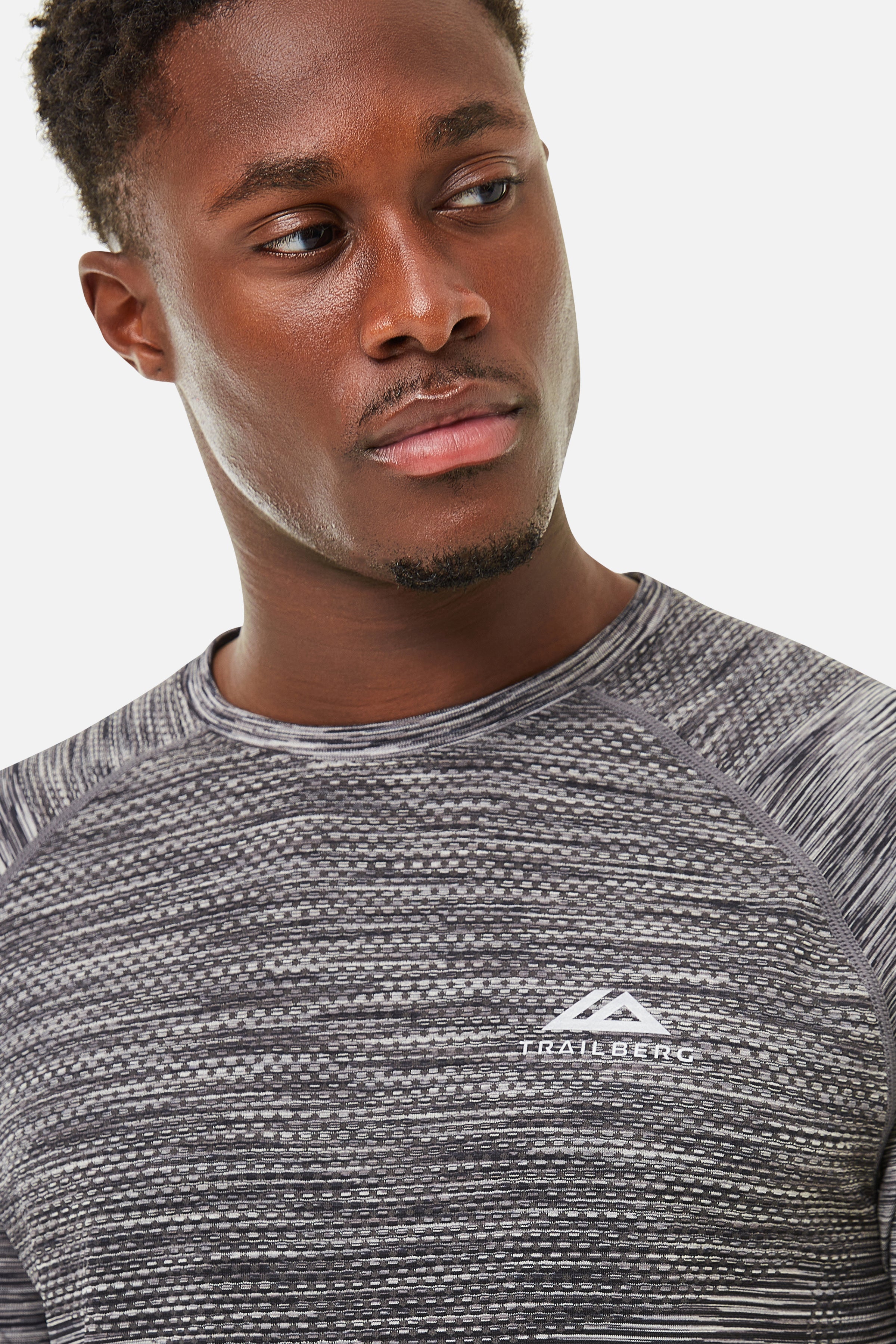 Summit Seamless Tee - Black/Grey