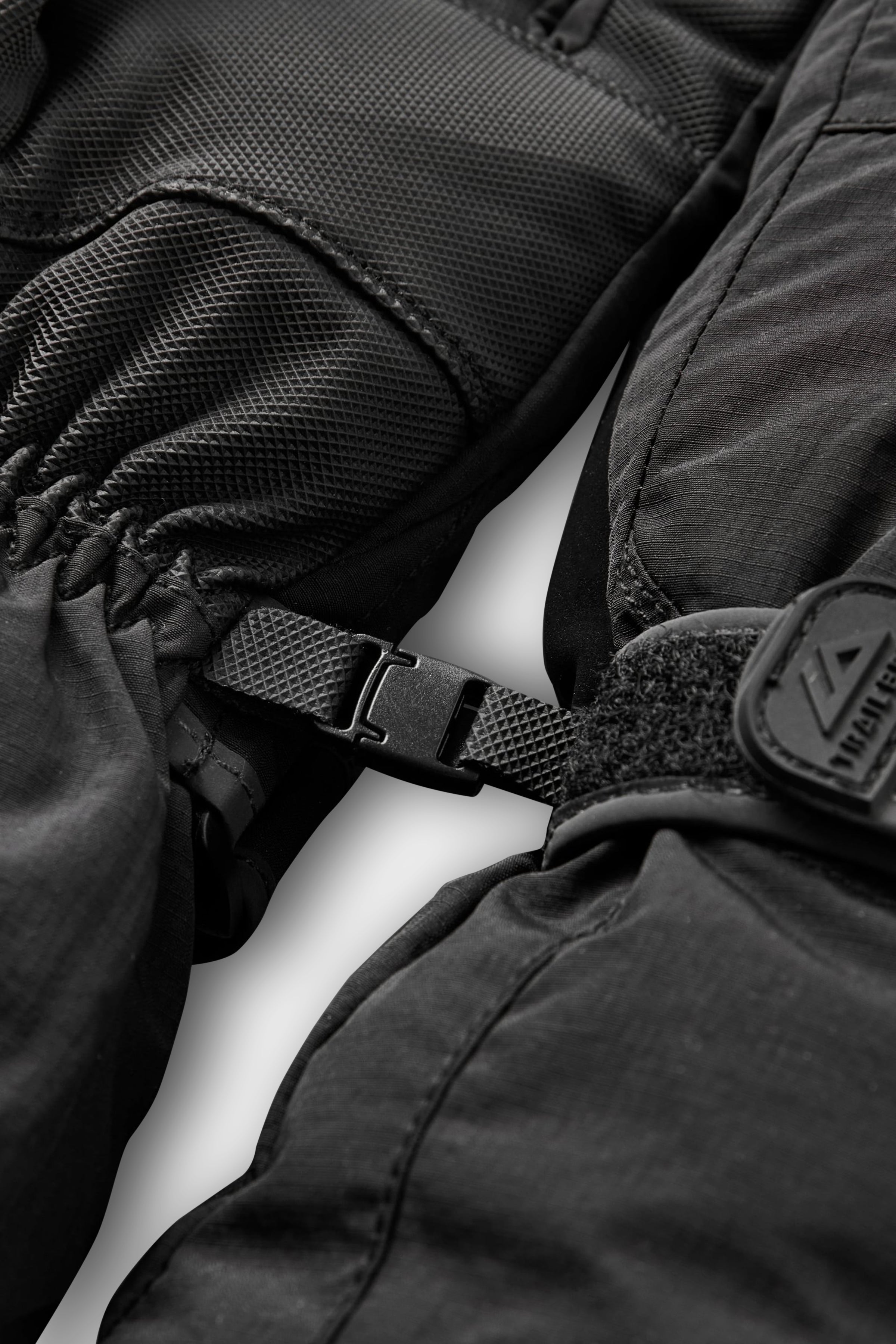 Vita Insulated Gloves - Black