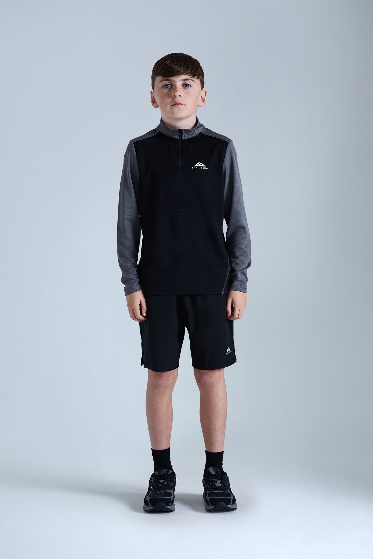 Essentials Quarter Zip Twinset Black Urban