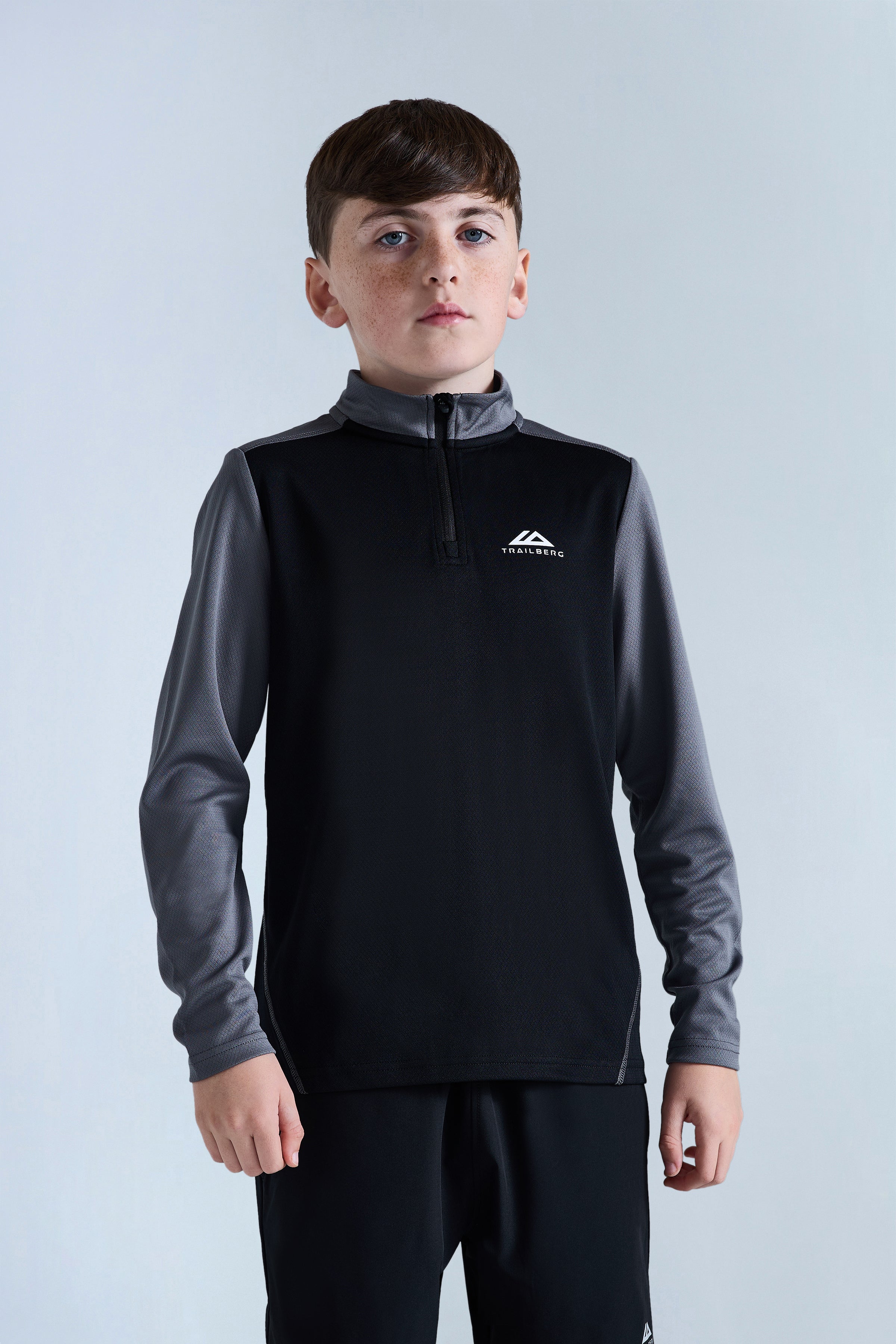 Boys Essentials Quarter Zip - Black/Urban Smoke