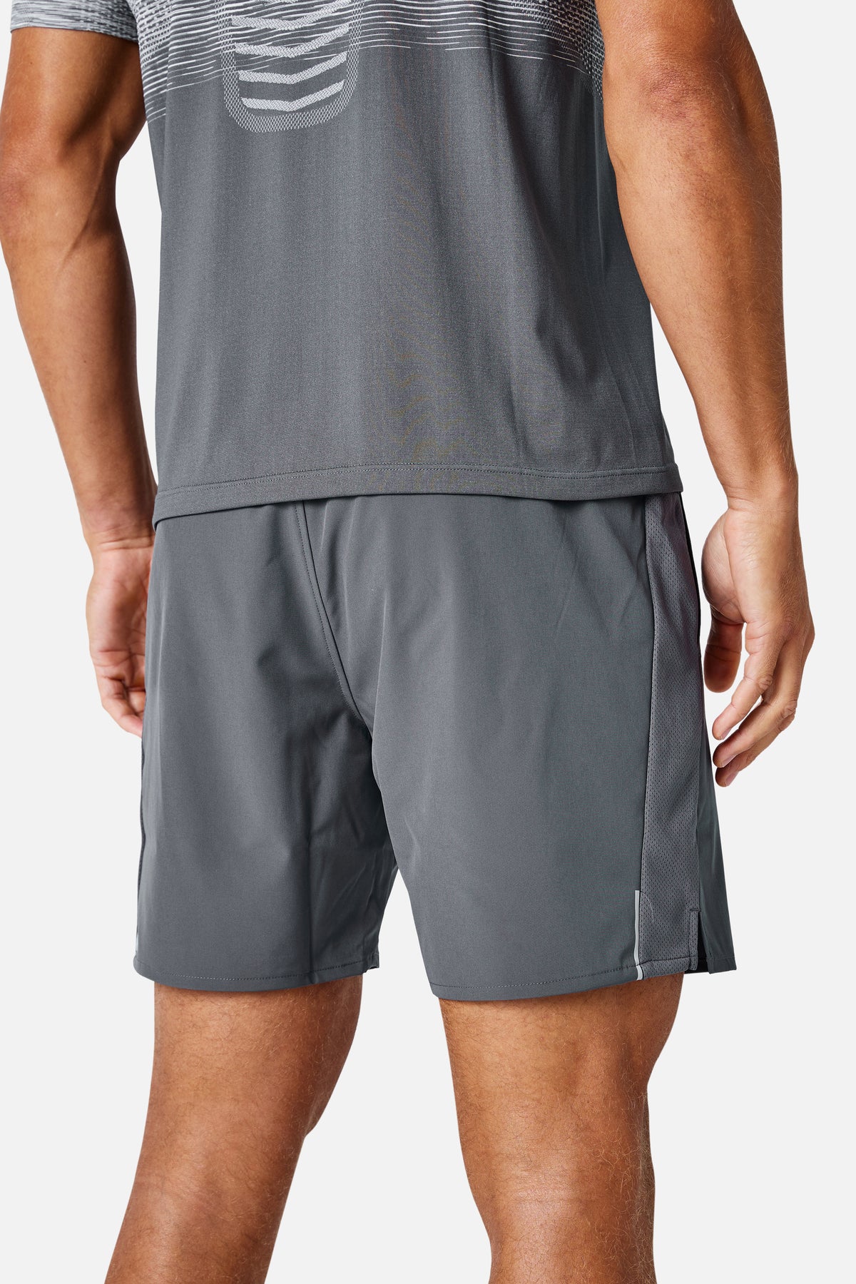 Essentials 2.0 Short - Graphite Grey
