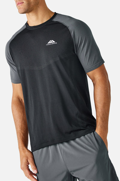 Rapid Dash Seamless Tee - Black/ Graphite Grey