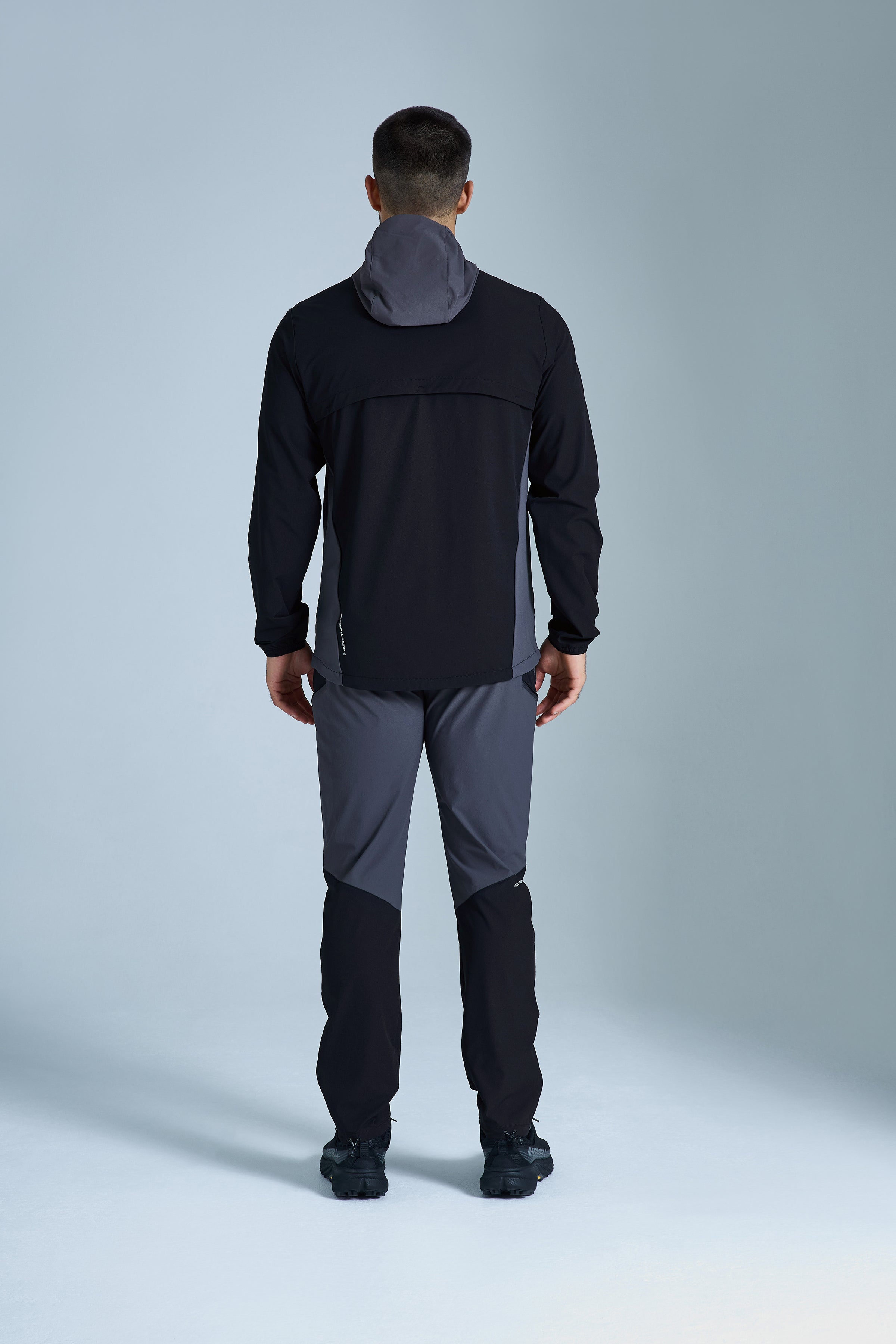 Odyssey 2.0 Tracksuit - Black/Volcano Grey