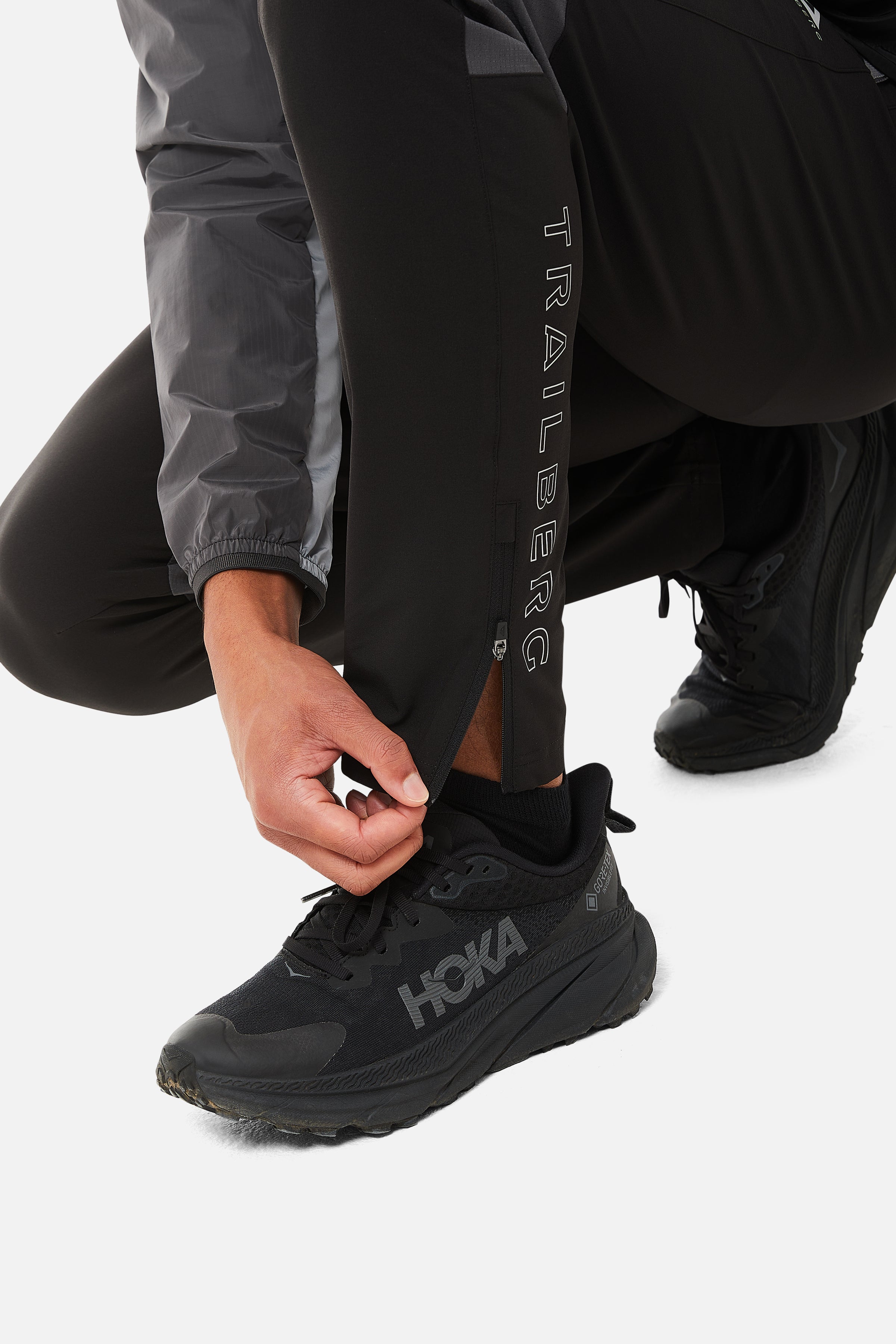 AW24 Triathlon Tracksuit - Black/Grey