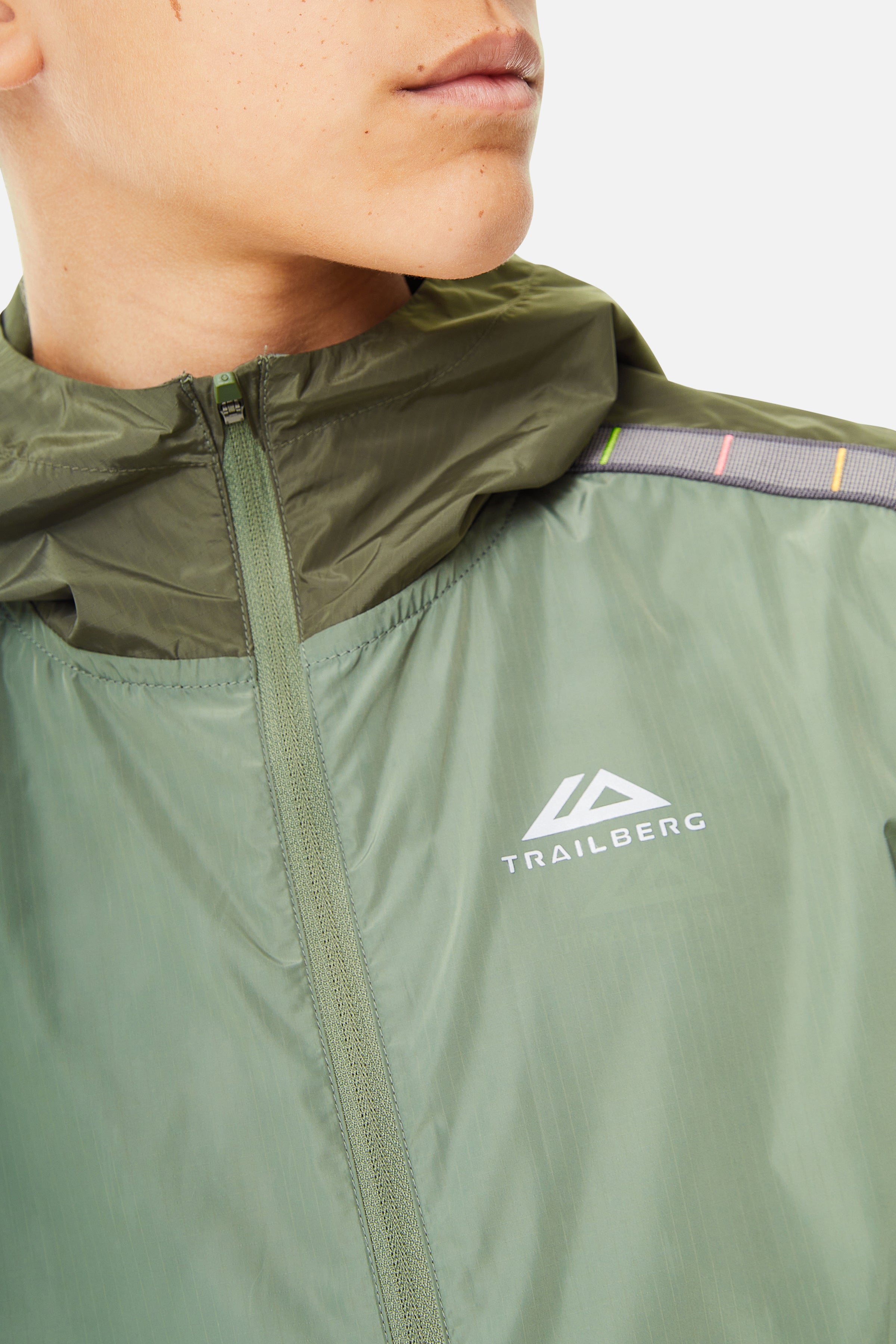Boys Triathlon 2.0 Windbreaker - Pine Dust/Frosted Leaf
