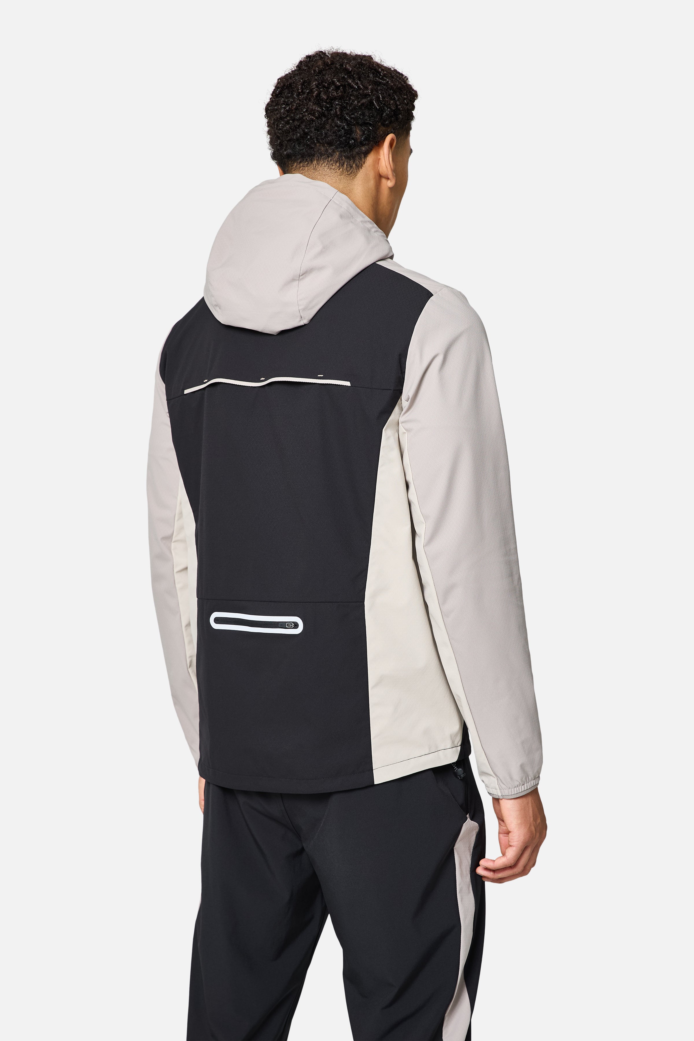 AW25 Triathlon Windbreaker - Black/Pale Taupe/Fossil Brown