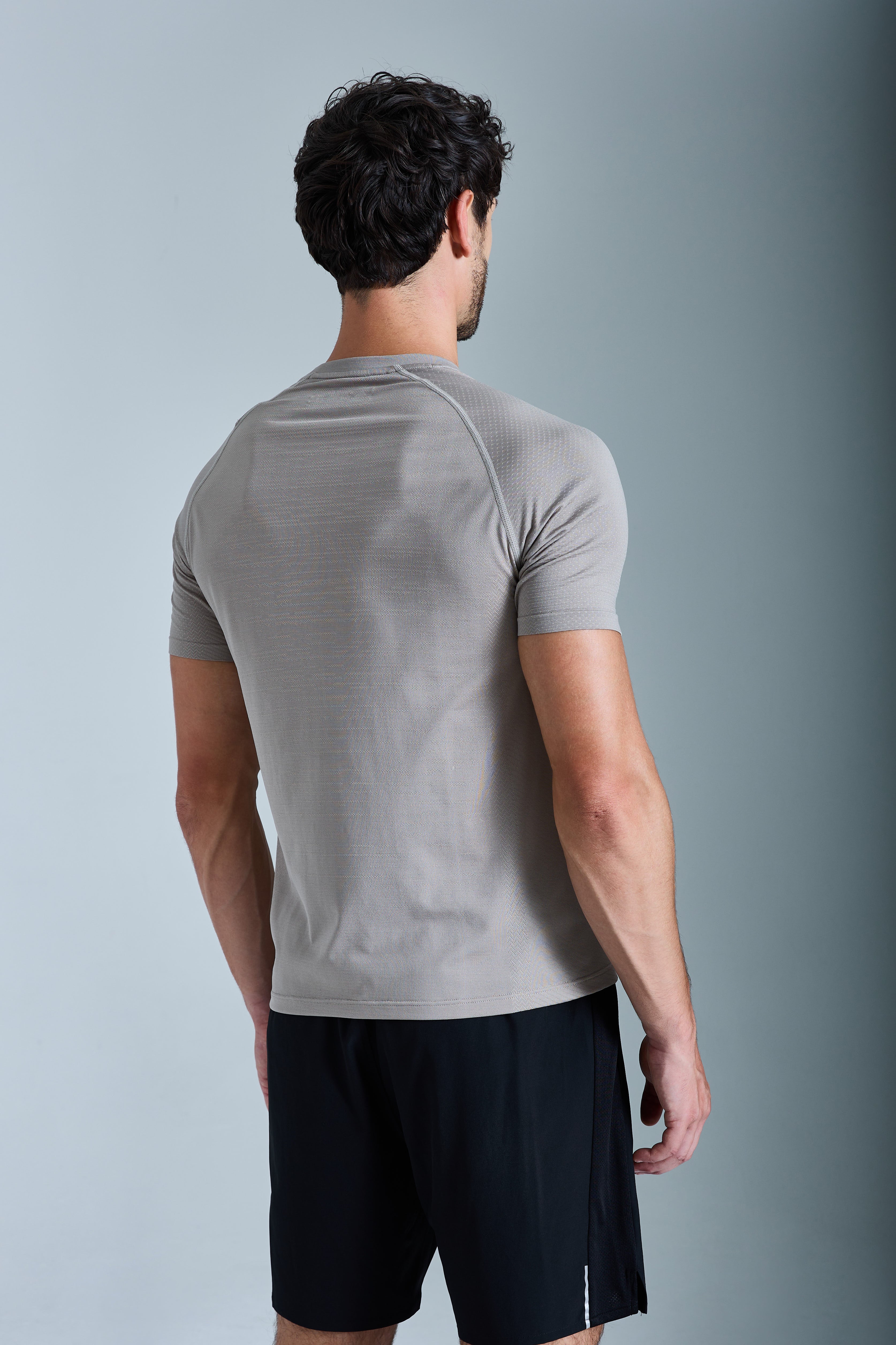 Form Seamless Tee - Pale Taupe/Dune White
