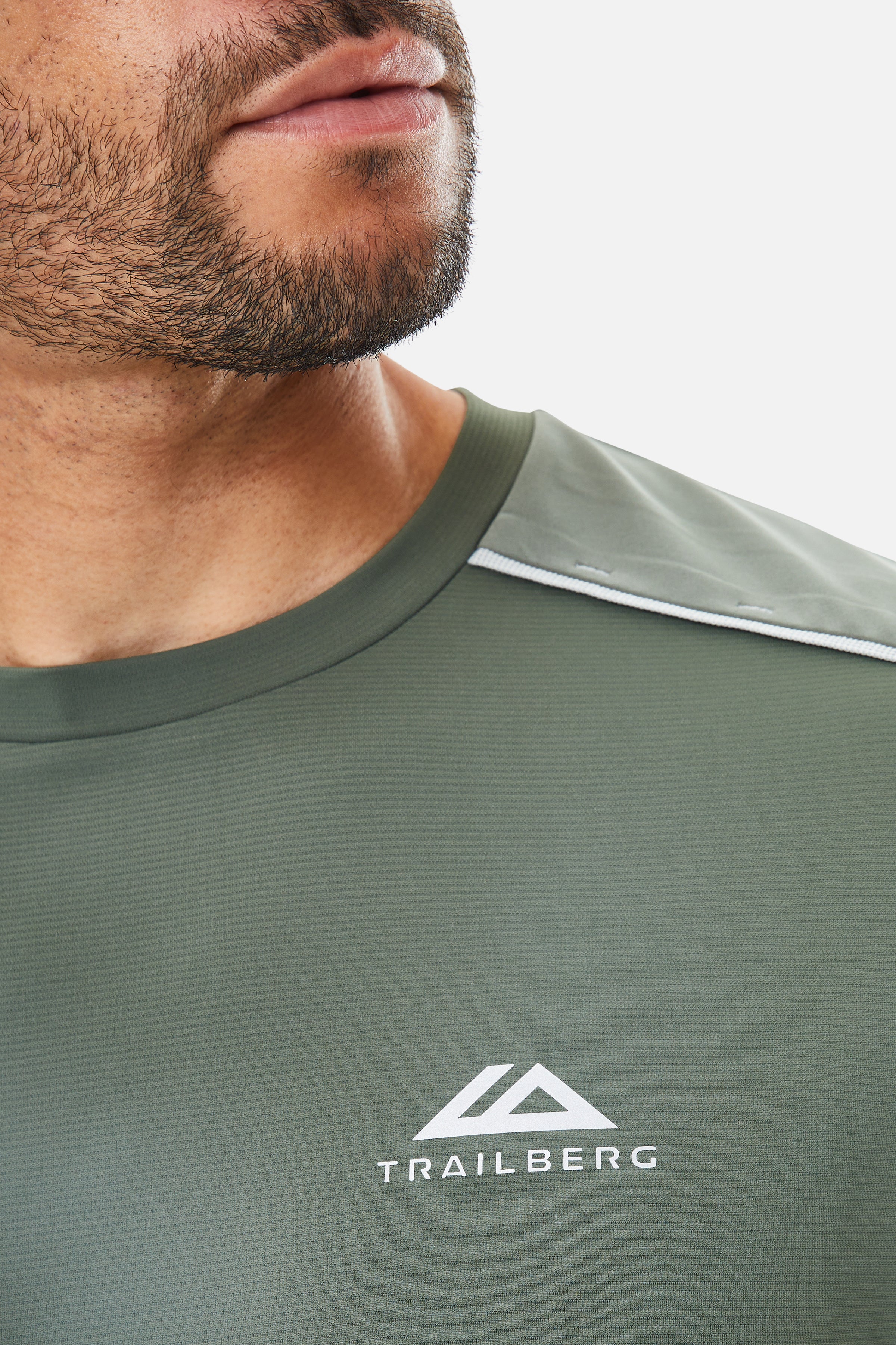 AW25 Triathlon Tee - Dark Fern/Pine Dust/Frosted Leaf