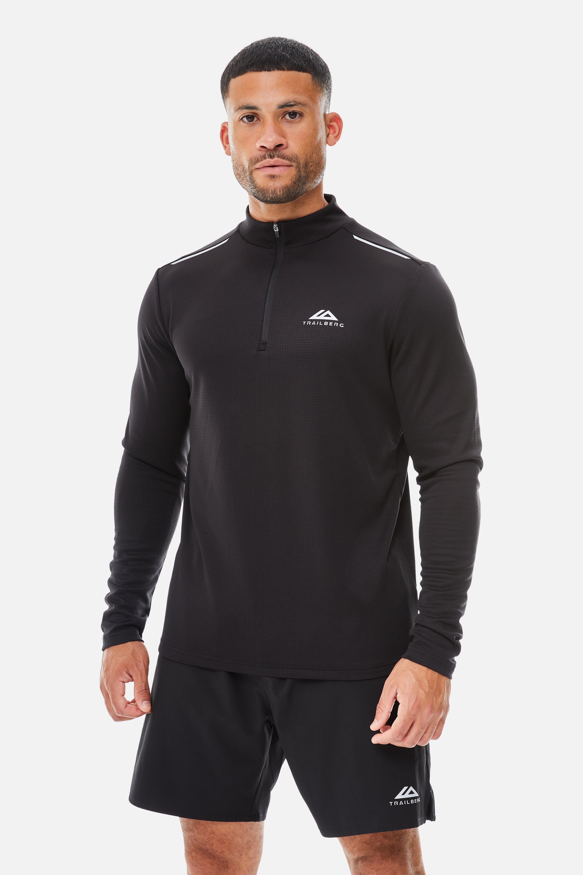 Focus Quarter Zip - Black