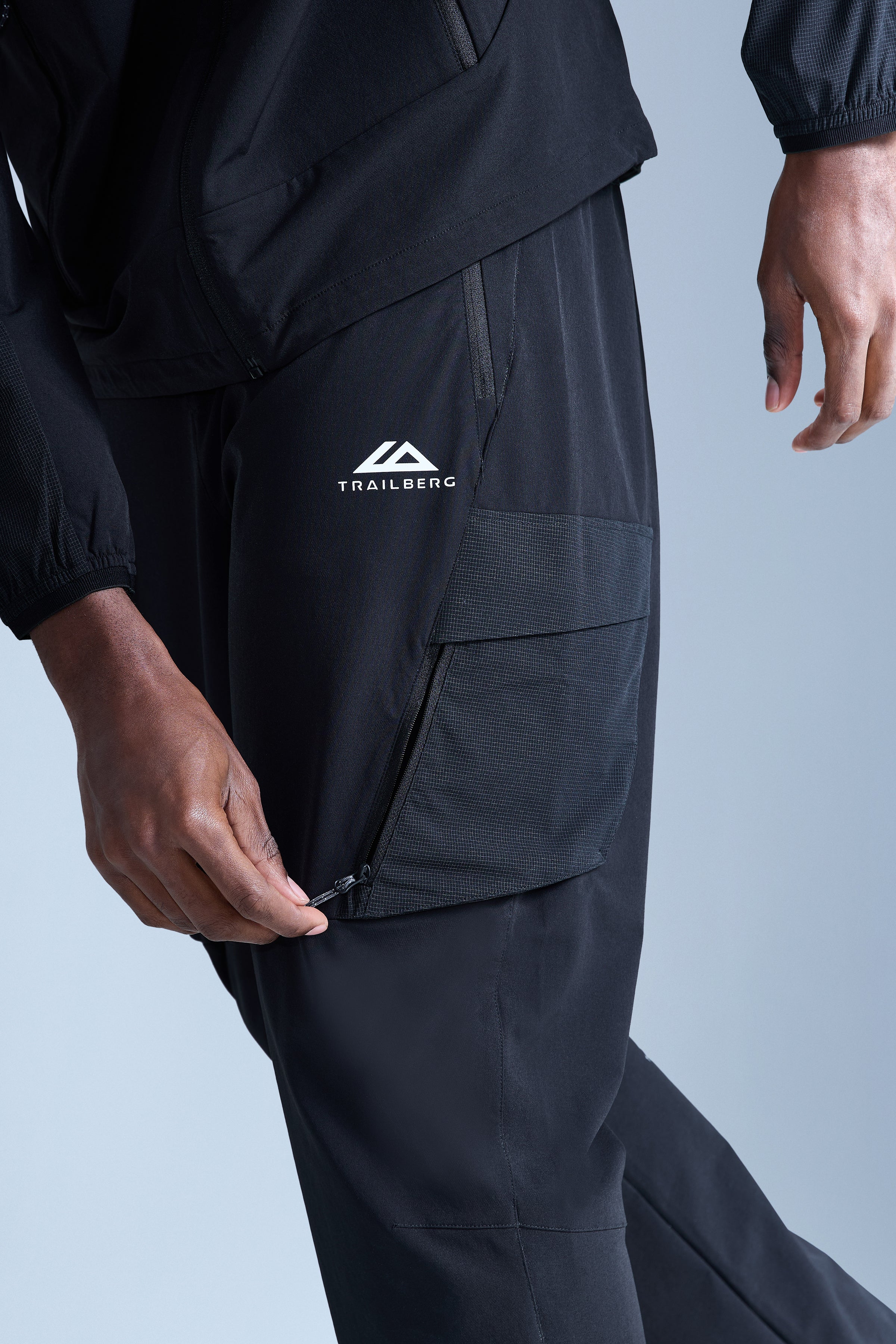 Faltenjura 2.0 Tracksuit - Black/Volcano Grey