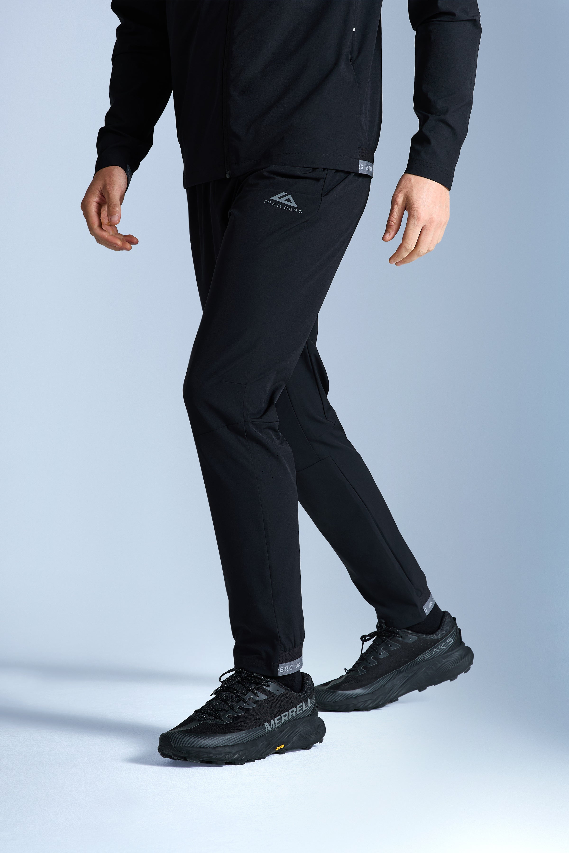 Frontier 3.0 Tracksuit - Black