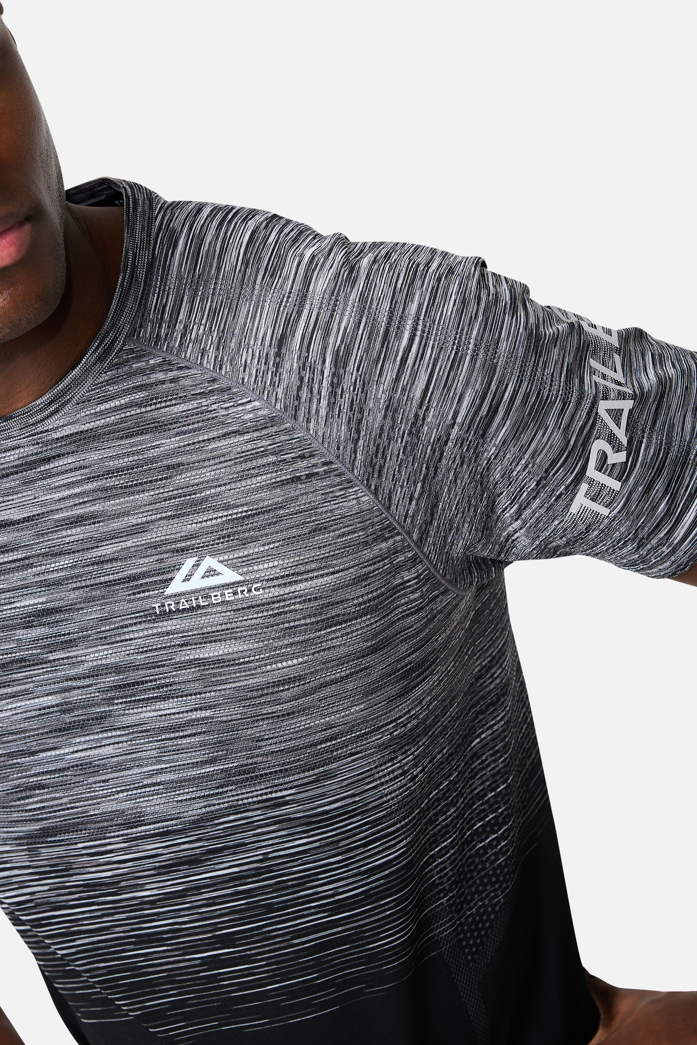 Arc Seamless Tee - Black/Moon Grey/Urban Smoke/White