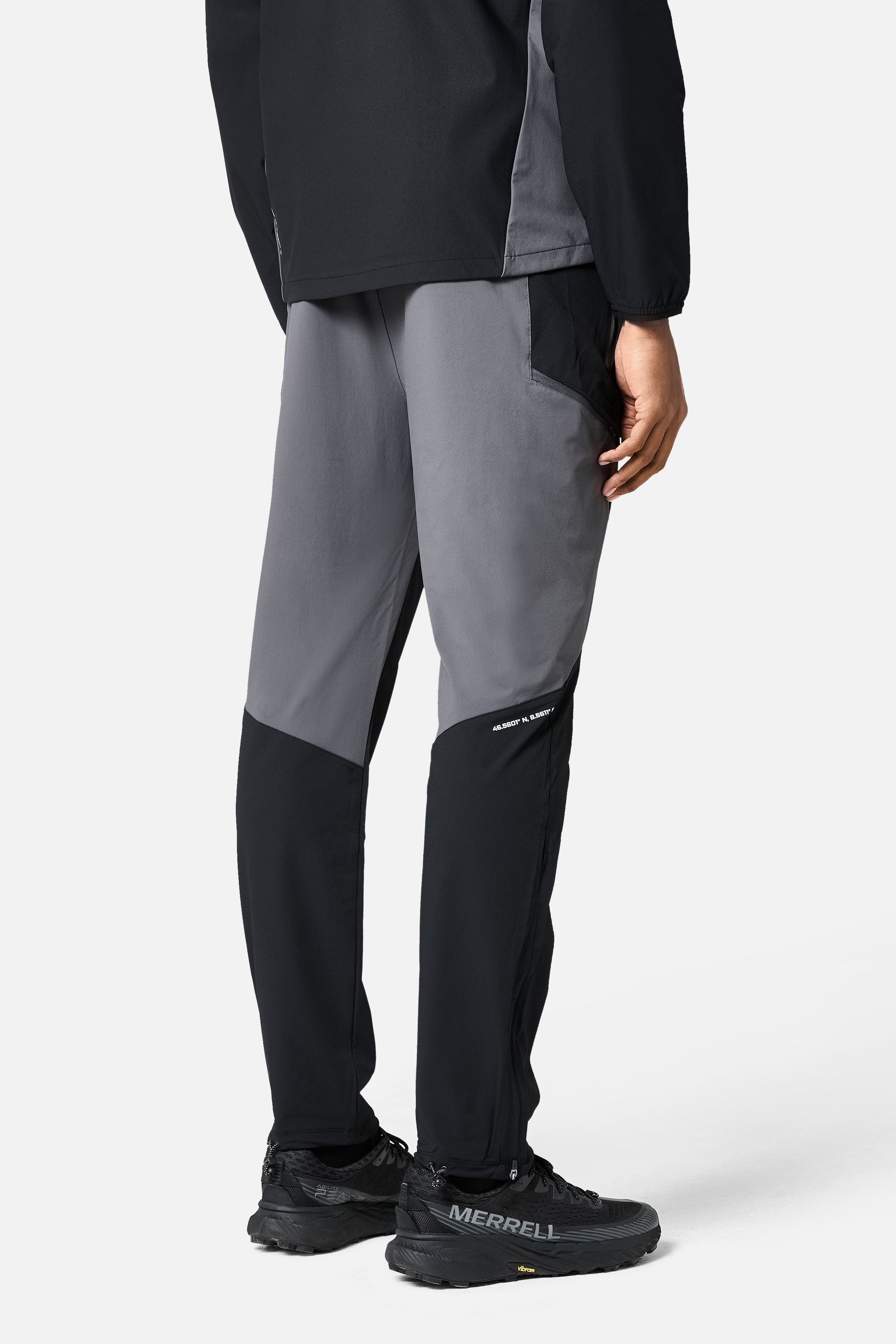 Odyssey 2.0 Tracksuit - Black/Volcano Grey
