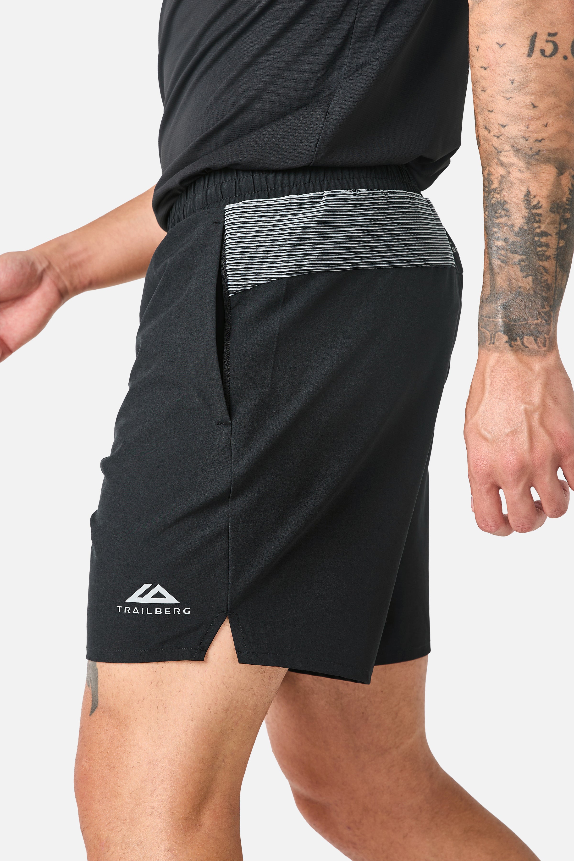 Equator Short - Black